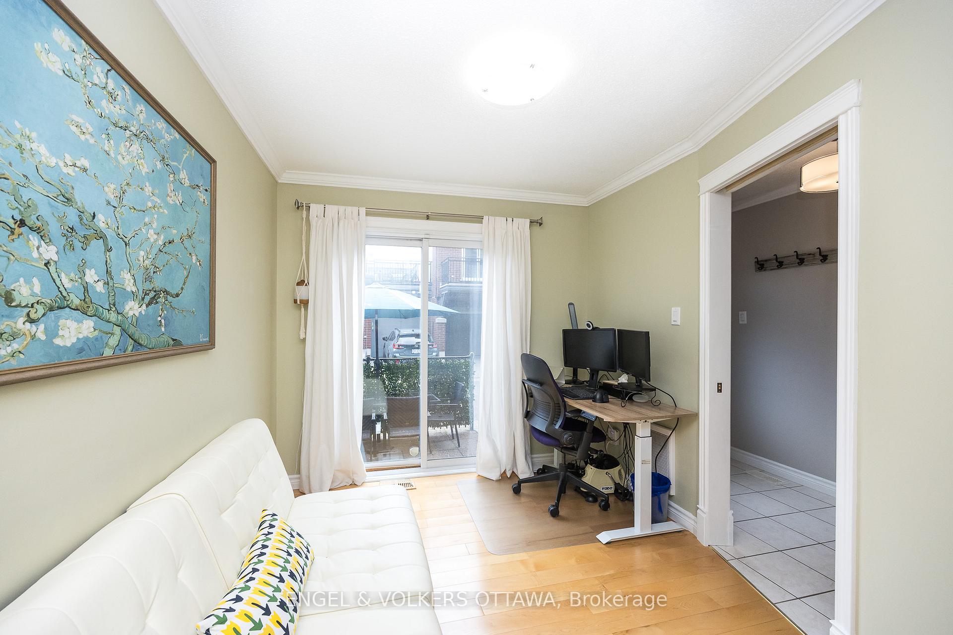 Photo 5 of 5 Carraway Private, Ottawa, Old Ottawa South — HOMEH