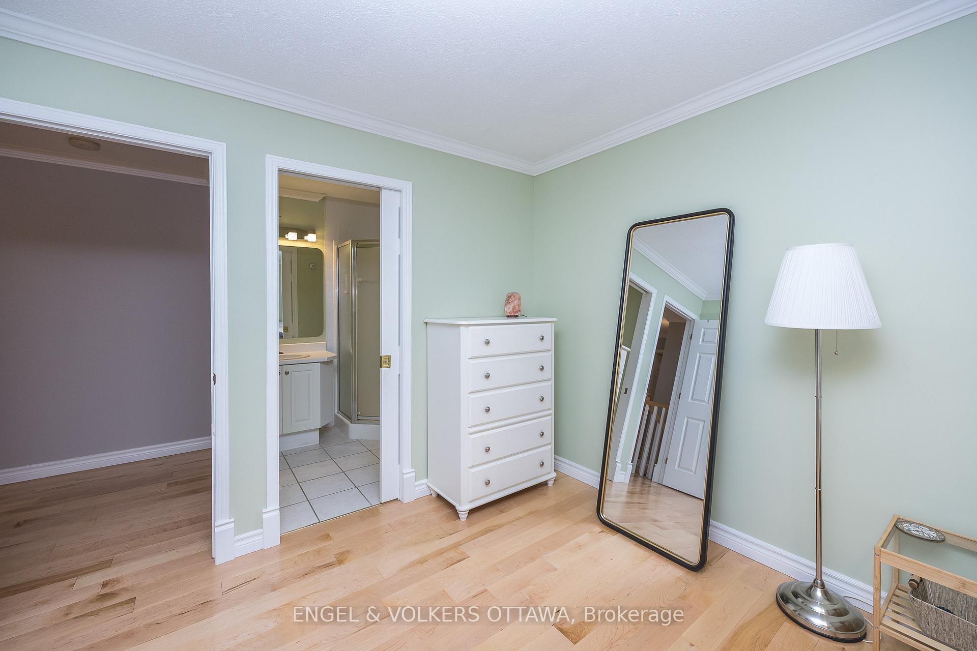 Photo 19 of 5 Carraway Private, Ottawa, Old Ottawa South — HOMEH