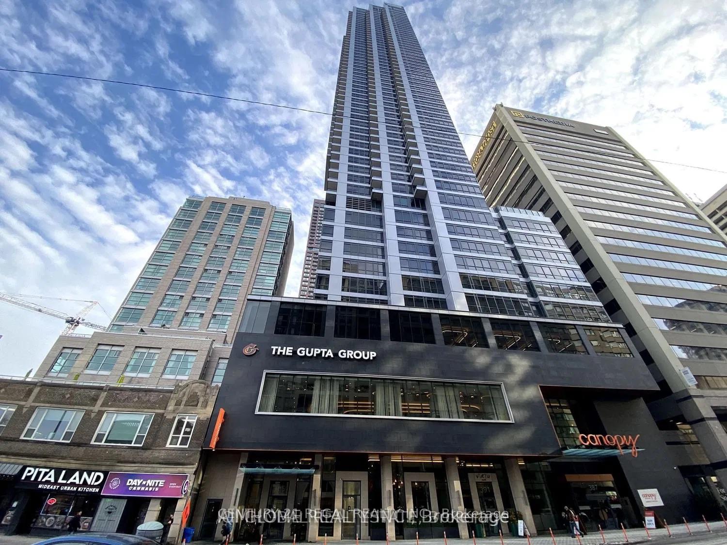 Front of Unit 2510, 395 Bloor Street E