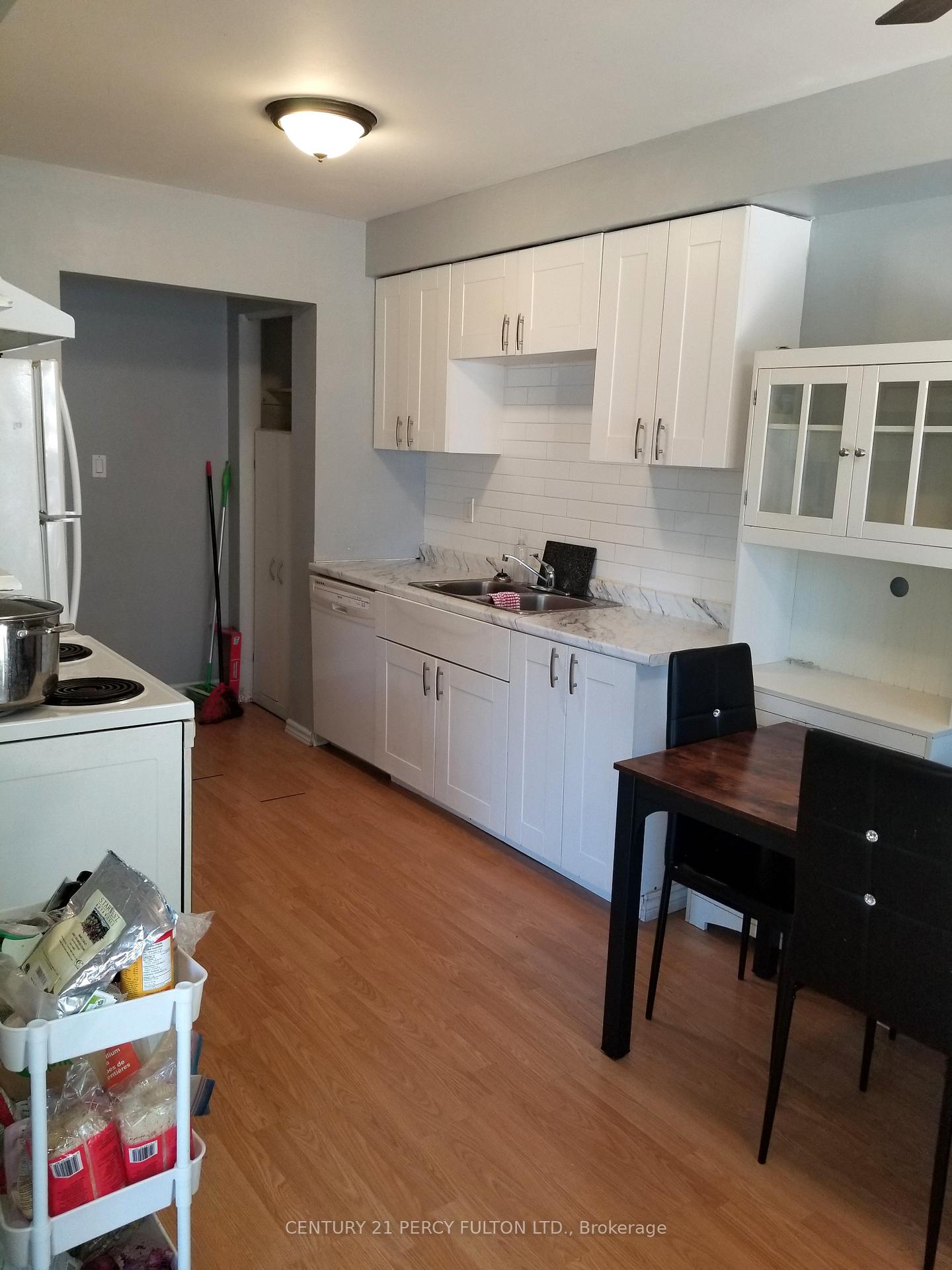 Photo 6 of Unit 21, 540 Dorchester Drive, Oshawa, Vanier — HOMEH