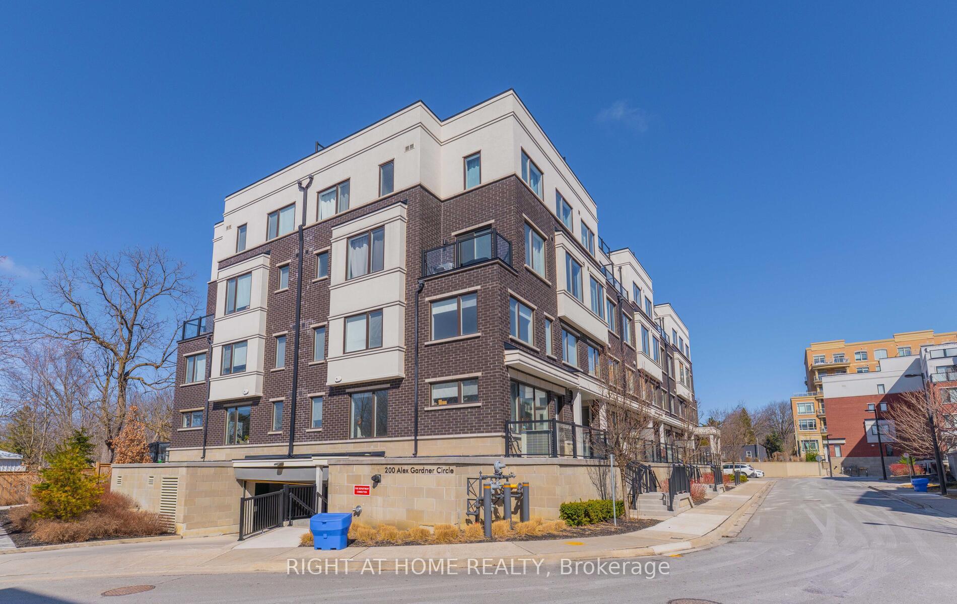 Photo 3 of Unit #25, 200 Alex Gardner Circle, Aurora, Aurora Heights — HOMEH