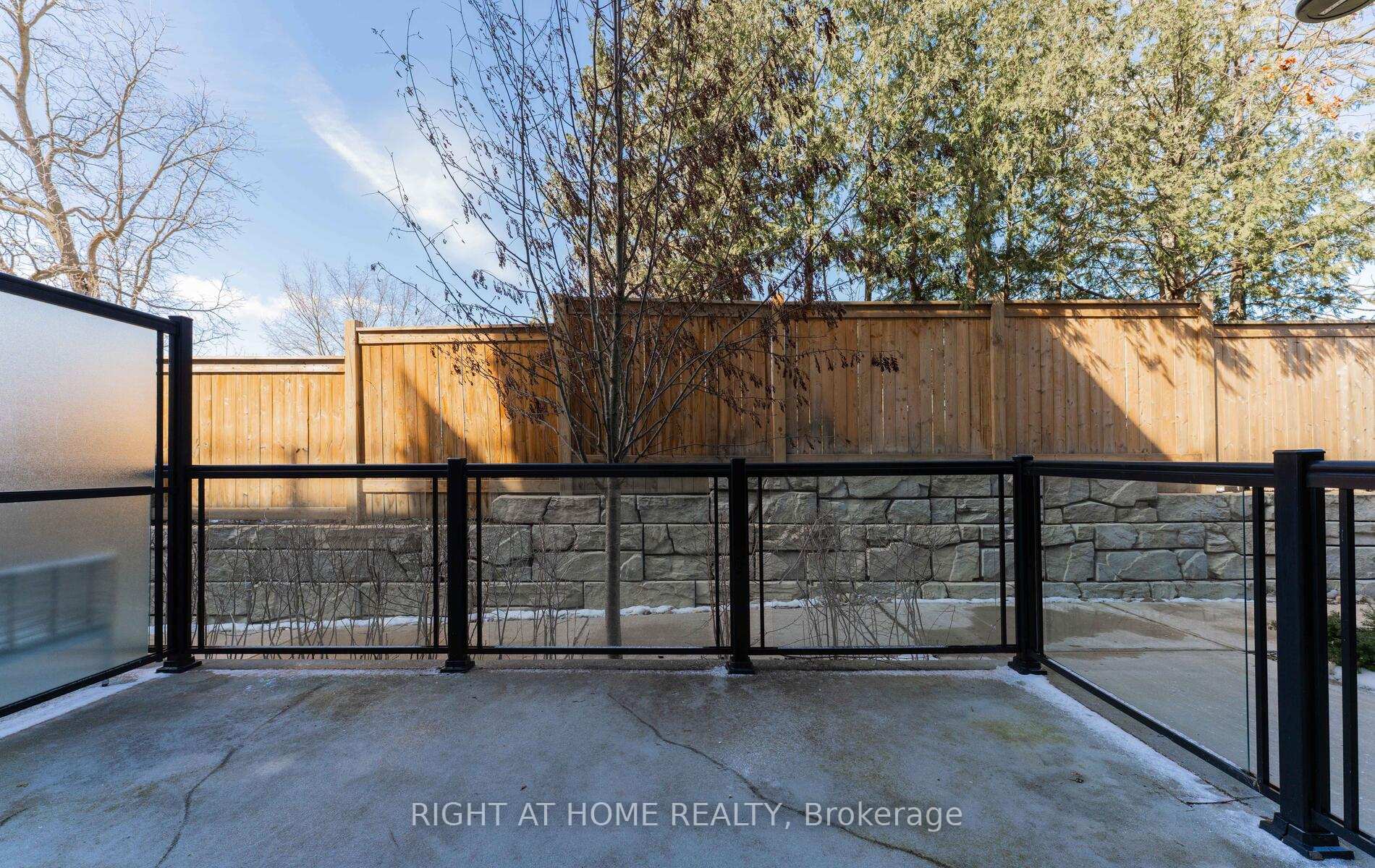 Photo 16 of Unit #25, 200 Alex Gardner Circle, Aurora, Aurora Heights — HOMEH