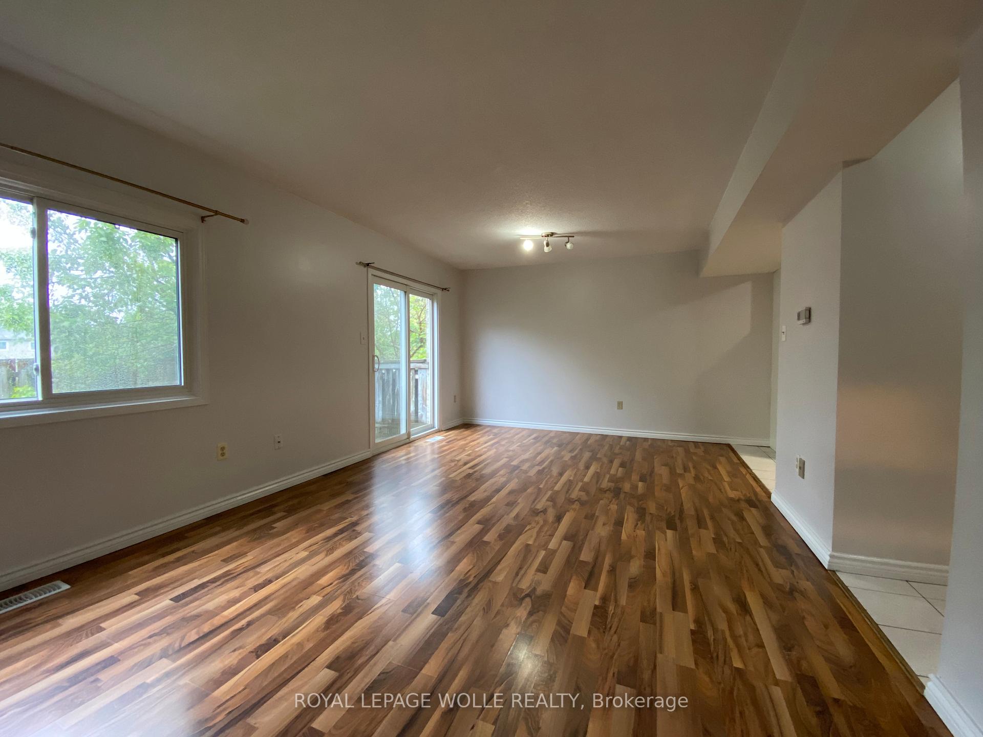 Photo 8 of Unit 32, 20 Paulander Drive, Kitchener — HOMEH