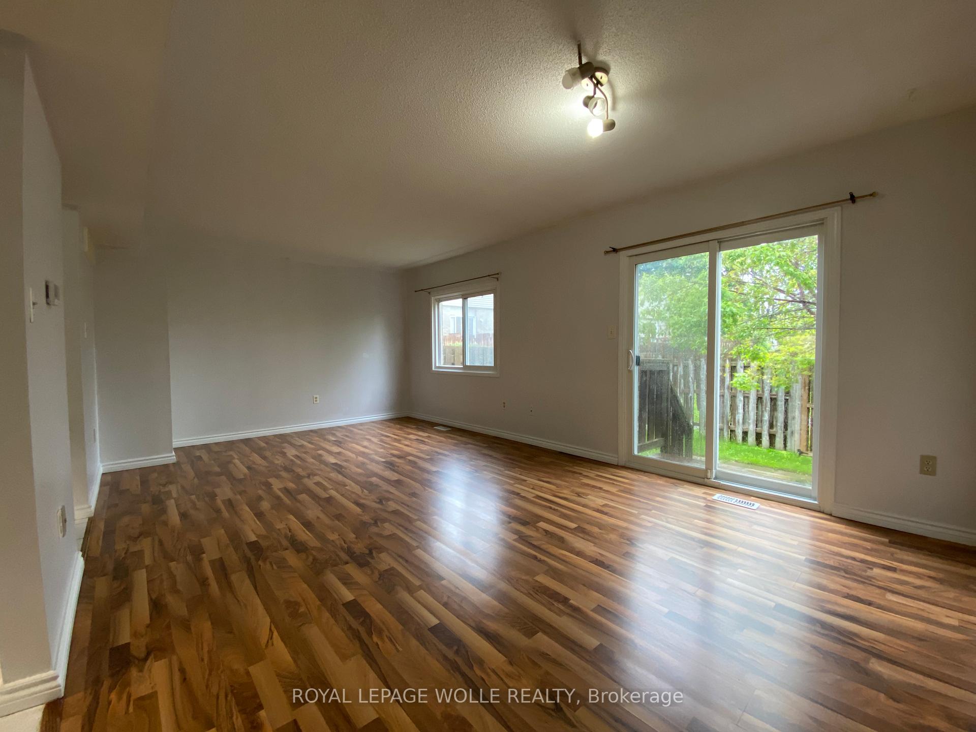 Photo 9 of Unit 32, 20 Paulander Drive, Kitchener — HOMEH