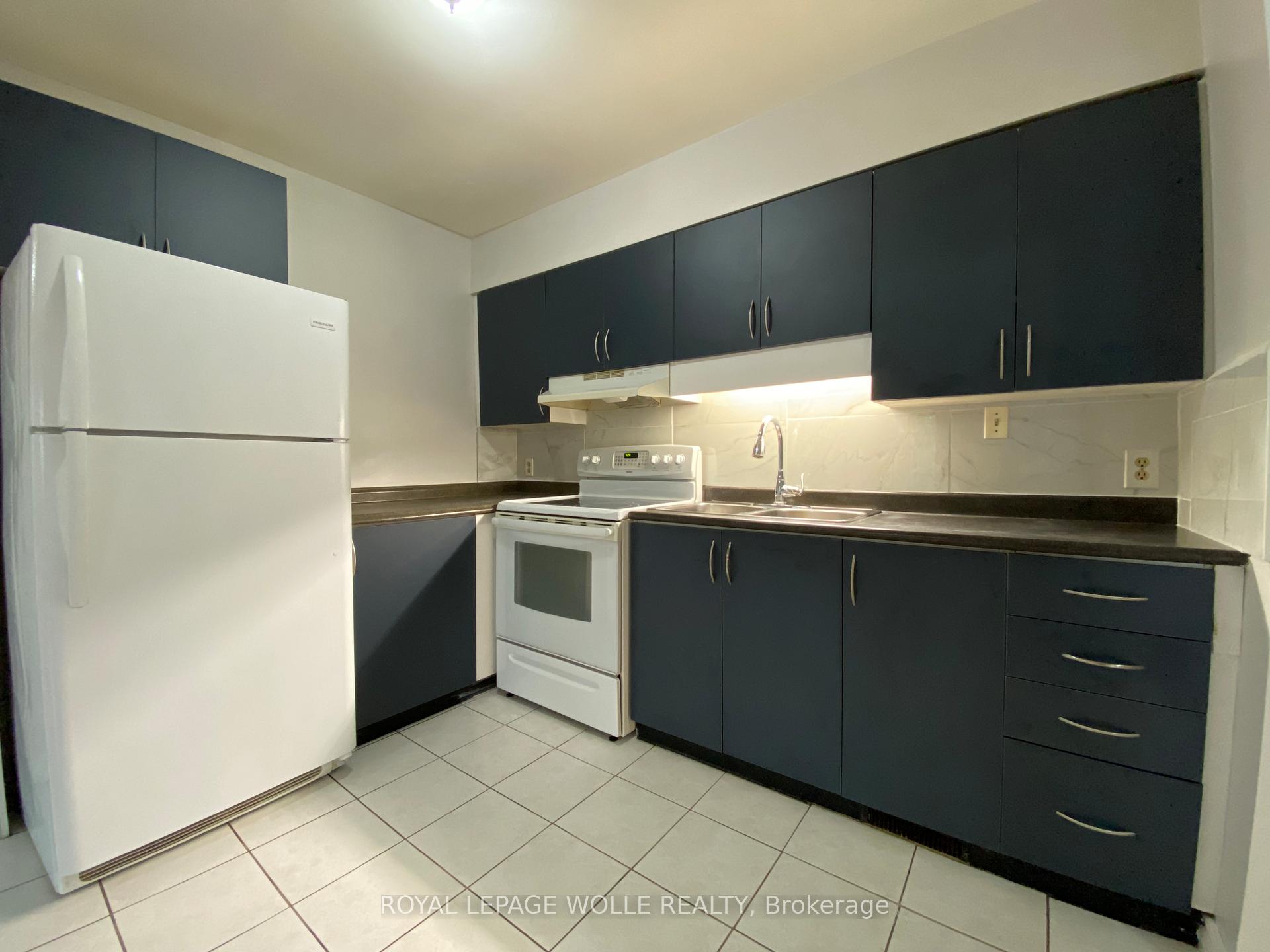 Photo 13 of Unit 32, 20 Paulander Drive, Kitchener — HOMEH