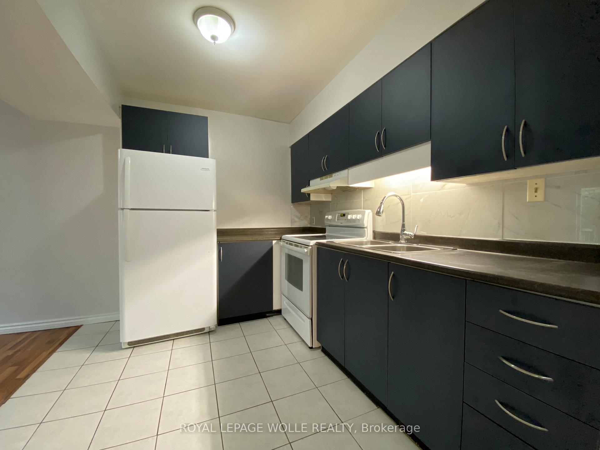 Photo 14 of Unit 32, 20 Paulander Drive, Kitchener — HOMEH