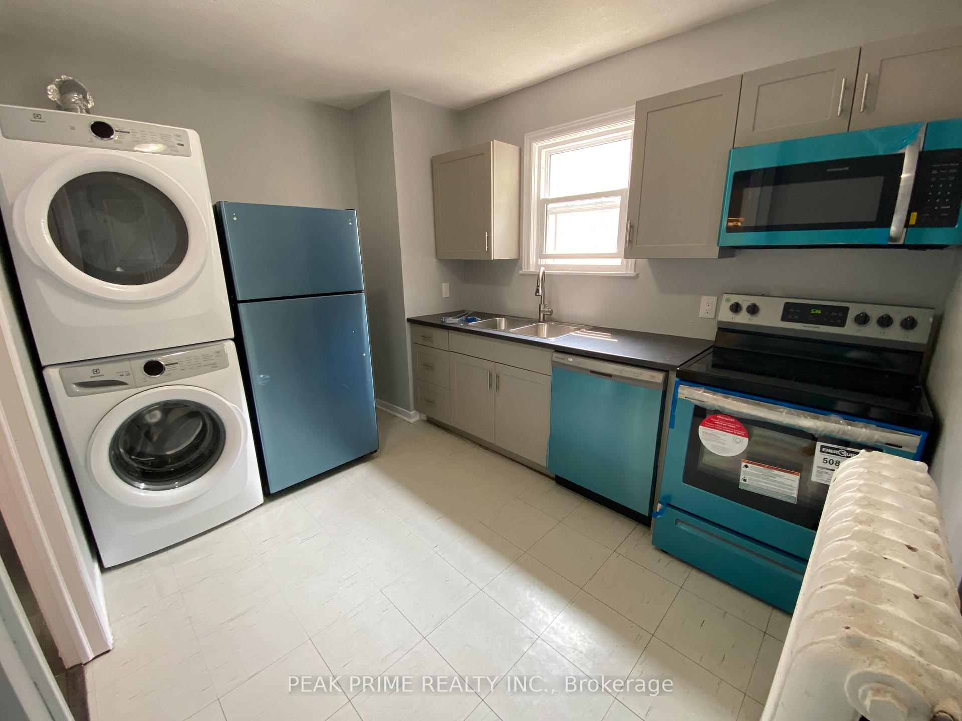 Photo 8 of Unit 2, 369 Glendale Avenue, St. Catharines, Secord Woods — HOMEH