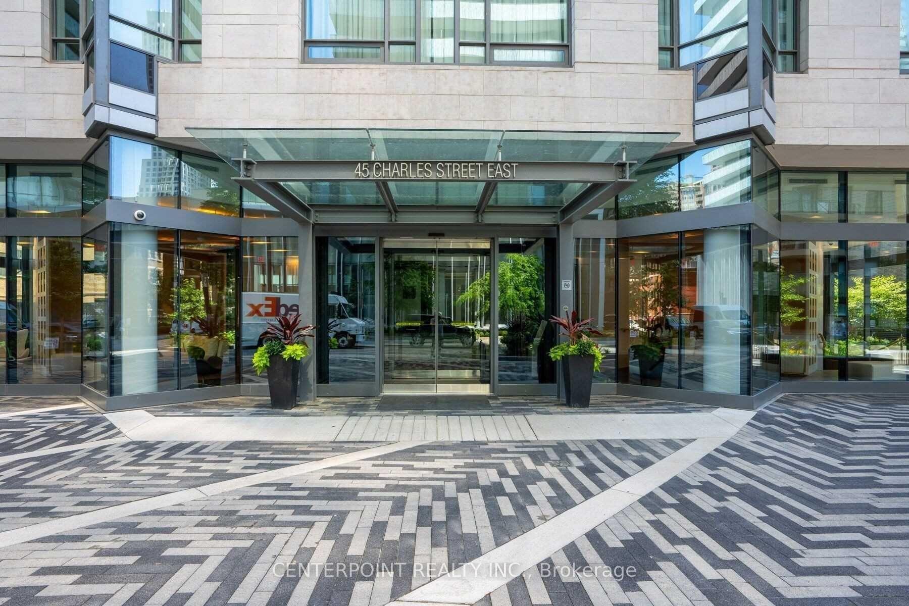 Front of Unit 1606, 45 Charles Street E