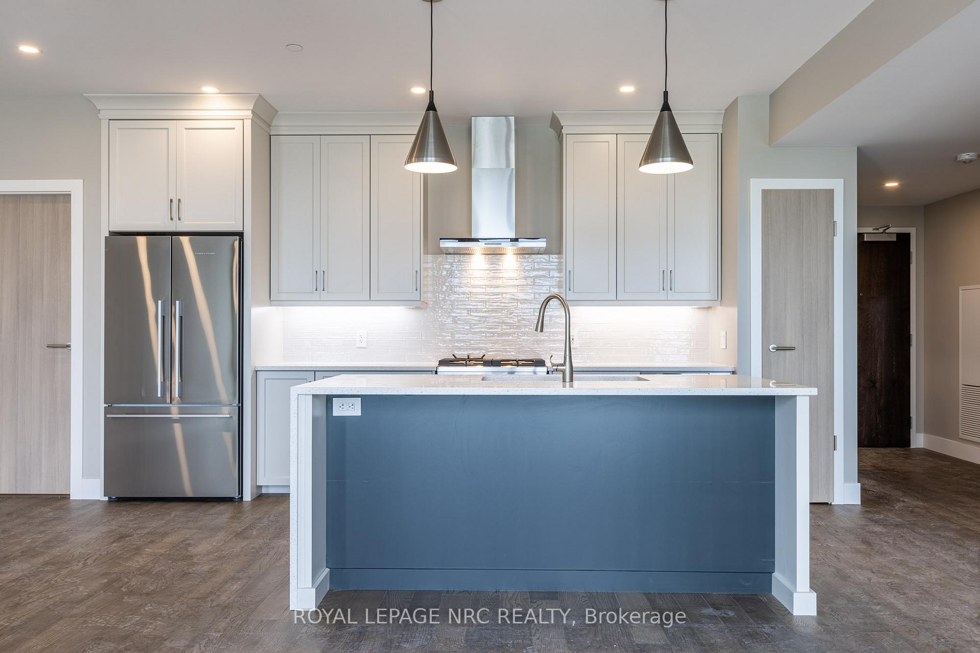 Photo 8 of Unit 403, 57 Lakeport Road, St. Catharines, Port Dalhousie — HOMEH