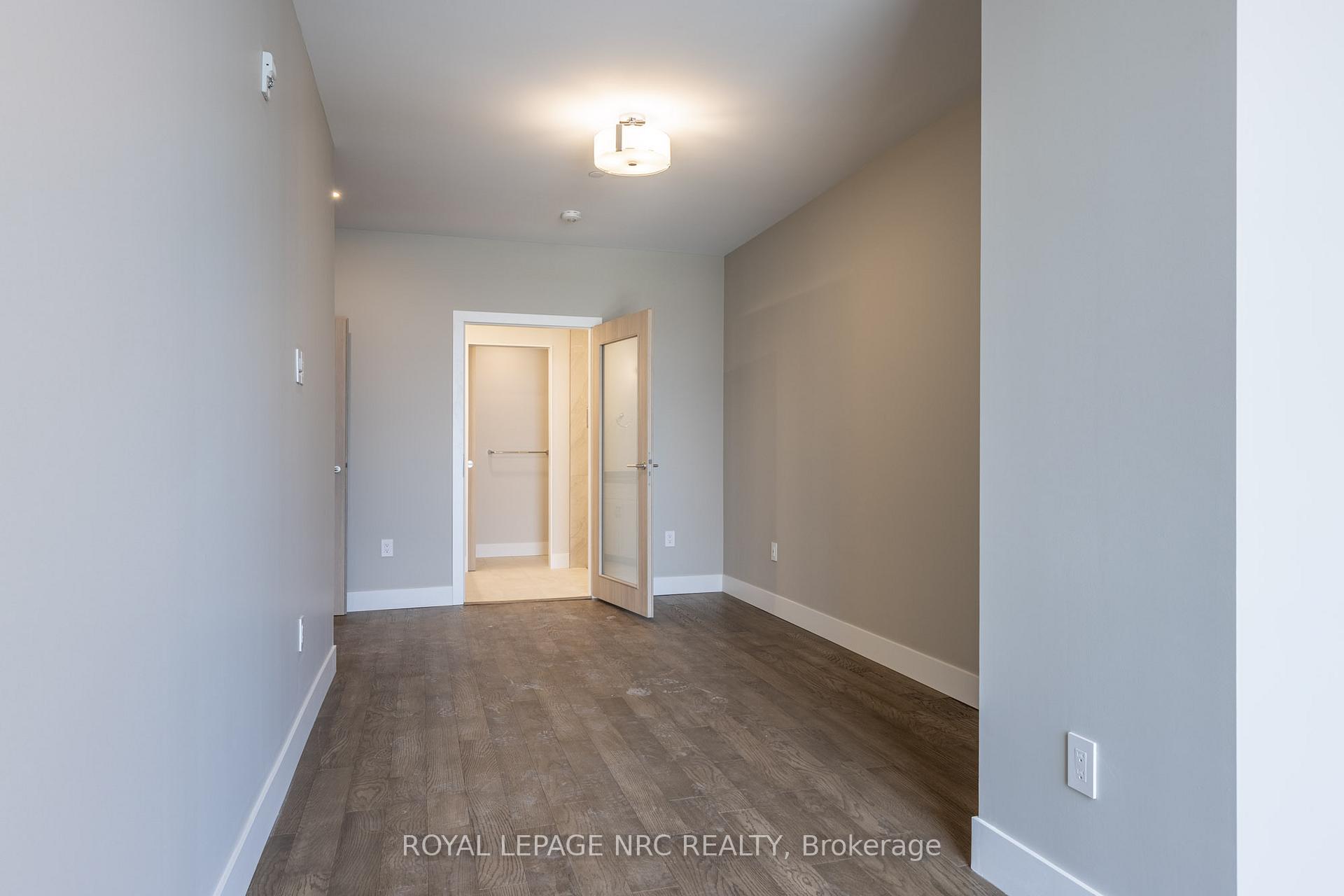 Photo 17 of Unit 403, 57 Lakeport Road, St. Catharines, Port Dalhousie — HOMEH
