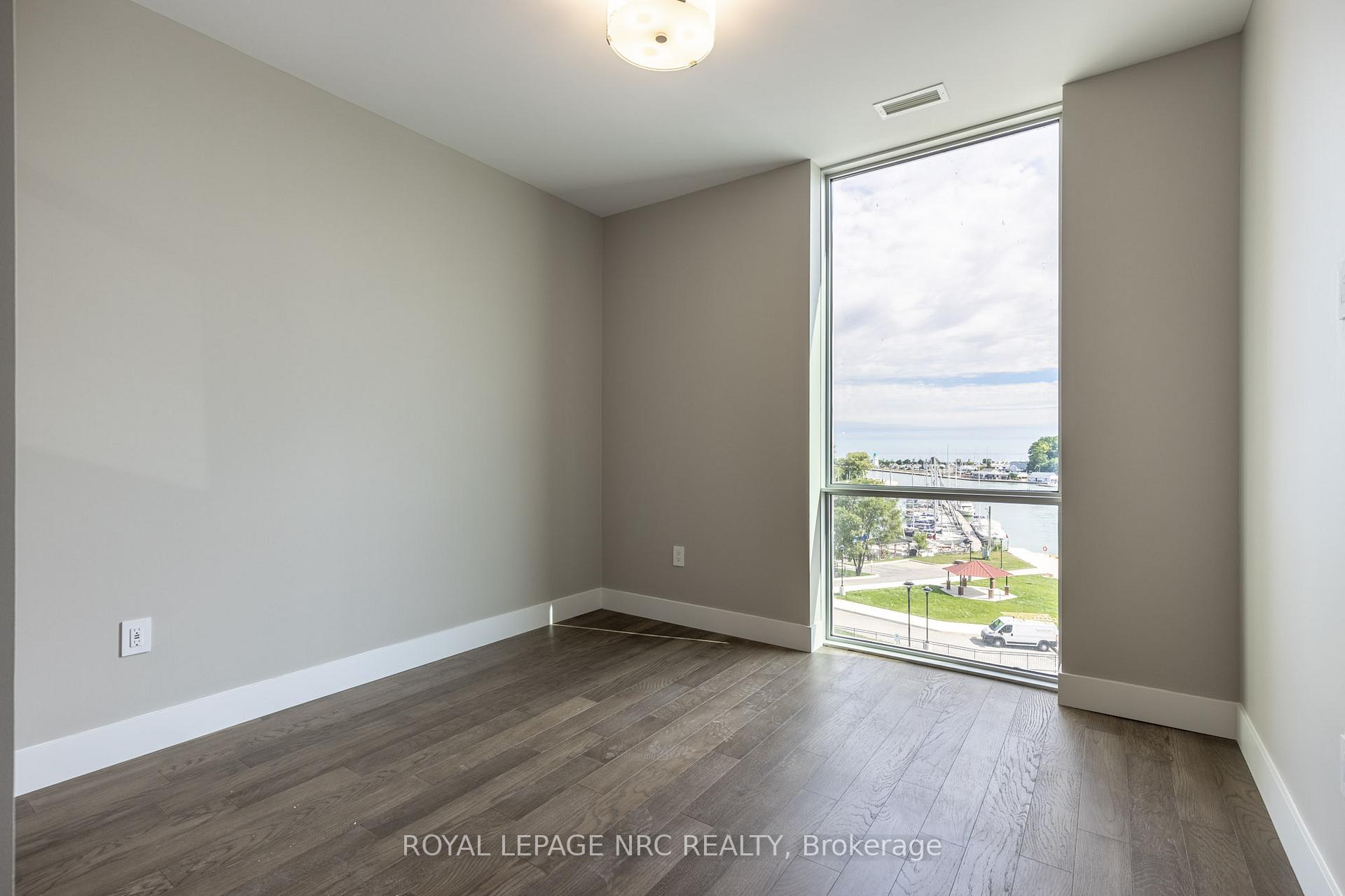 Photo 20 of Unit 403, 57 Lakeport Road, St. Catharines, Port Dalhousie — HOMEH