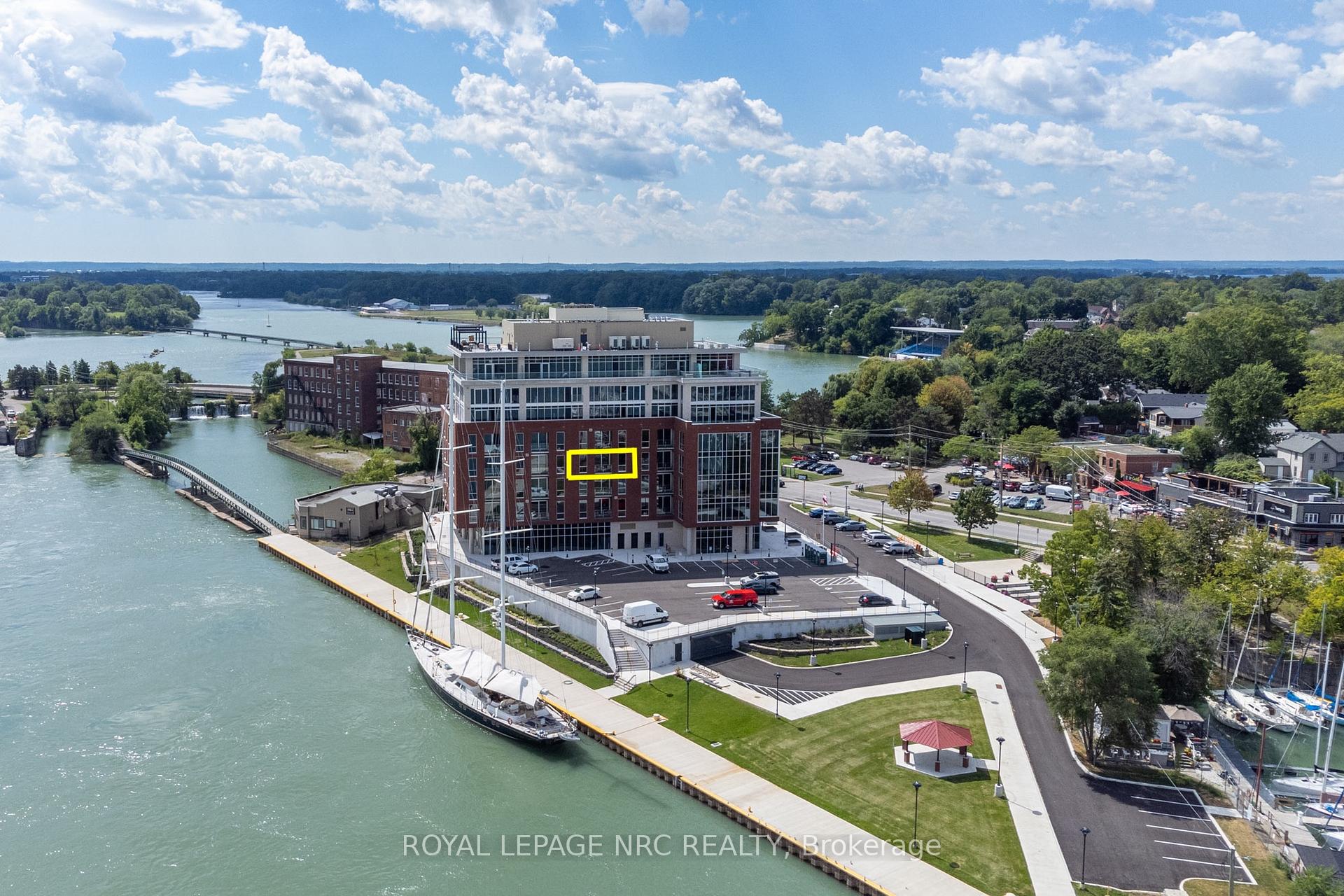 Photo 3 of Unit 403, 57 Lakeport Road, St. Catharines, Port Dalhousie — HOMEH