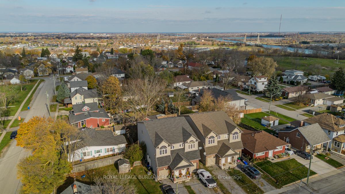 Photo 5 of 21A Townline Road E, St. Catharines, Burleigh Hill — HOMEH