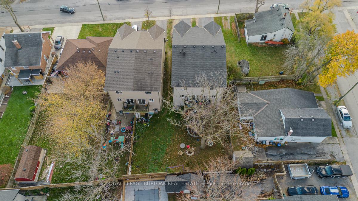 Photo 11 of 21A Townline Road E, St. Catharines, Burleigh Hill — HOMEH