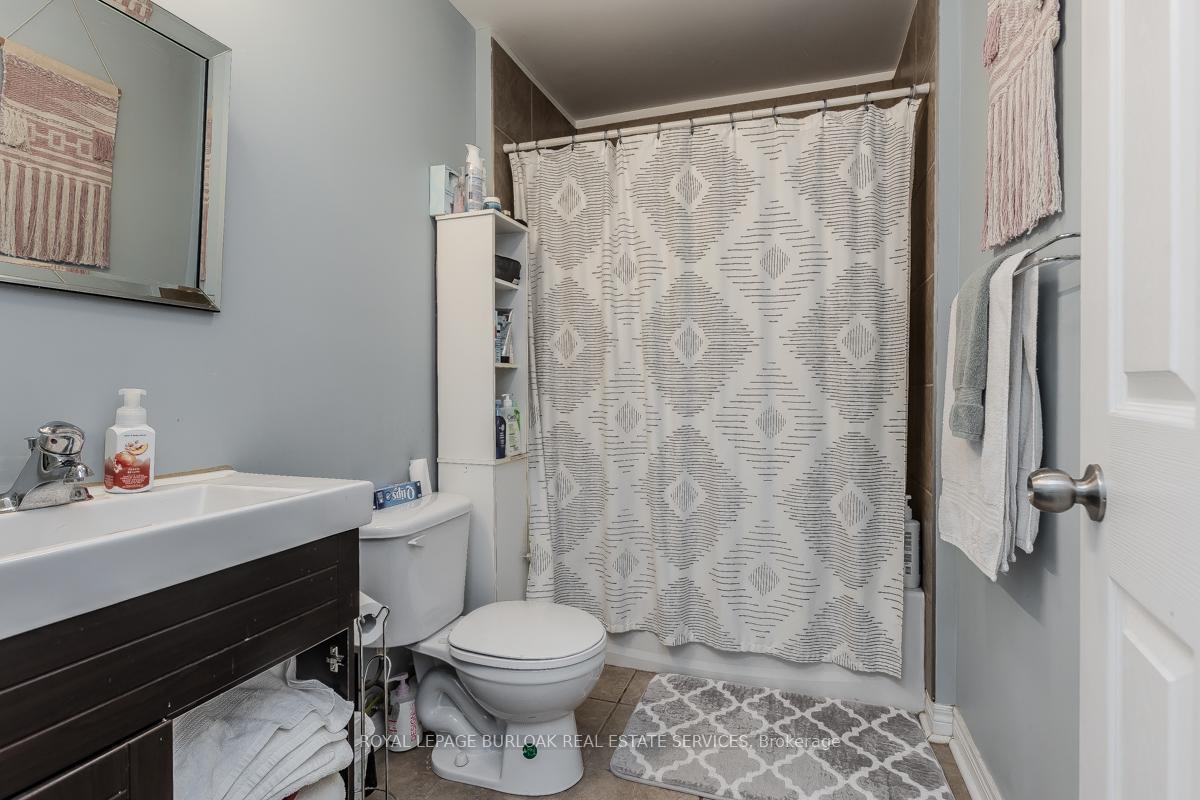 Photo 33 of 21A Townline Road E, St. Catharines, Burleigh Hill — HOMEH