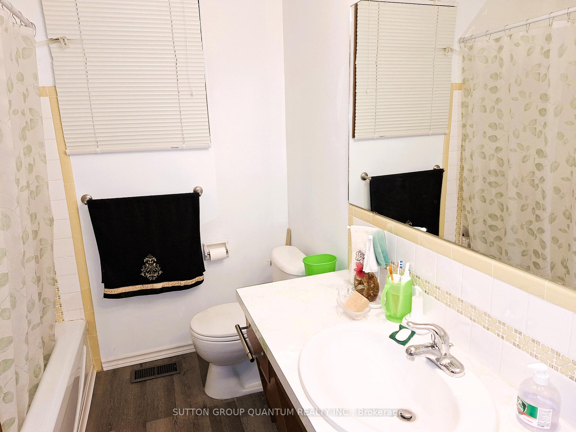 Photo 15 of 21 Drury Crescent, St. Catharines, Carlton/Bunting — HOMEH