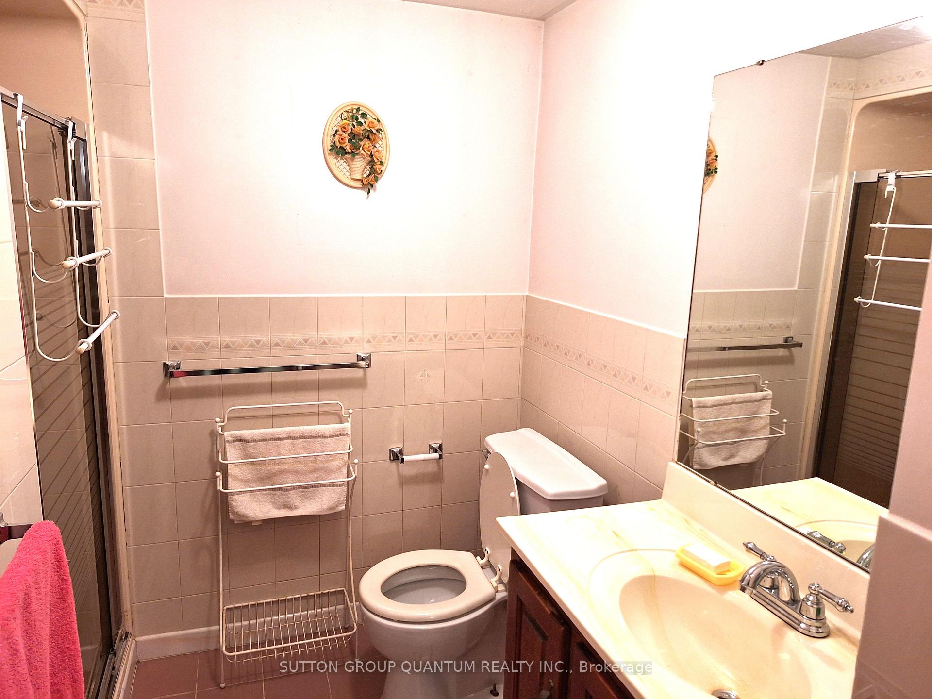Photo 27 of 21 Drury Crescent, St. Catharines, Carlton/Bunting — HOMEH