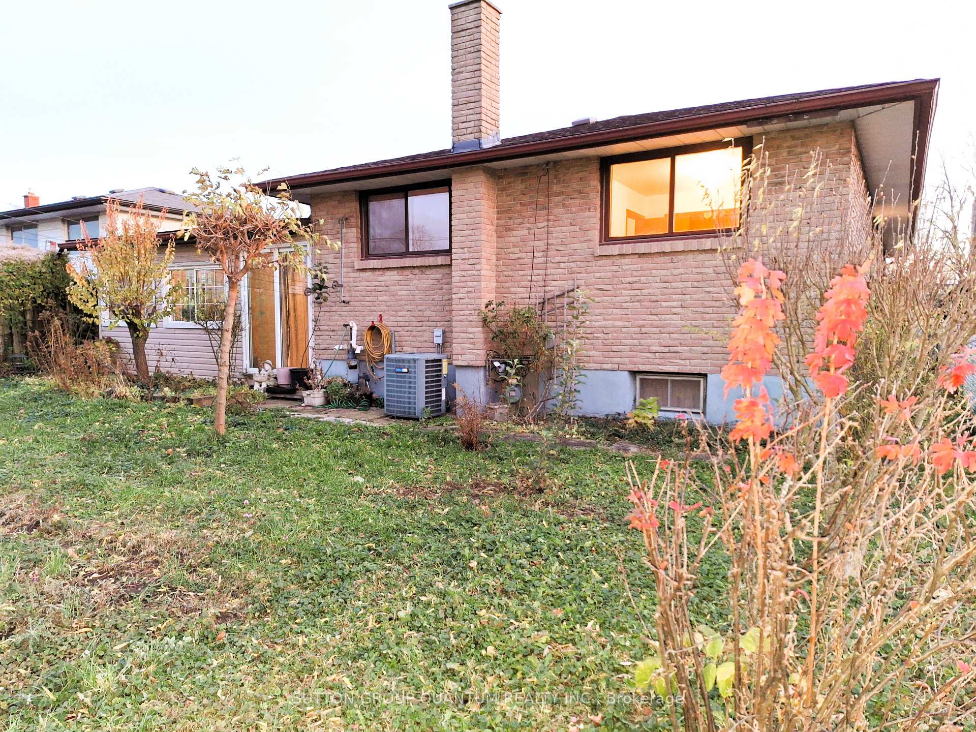 Photo 29 of 21 Drury Crescent, St. Catharines, Carlton/Bunting — HOMEH