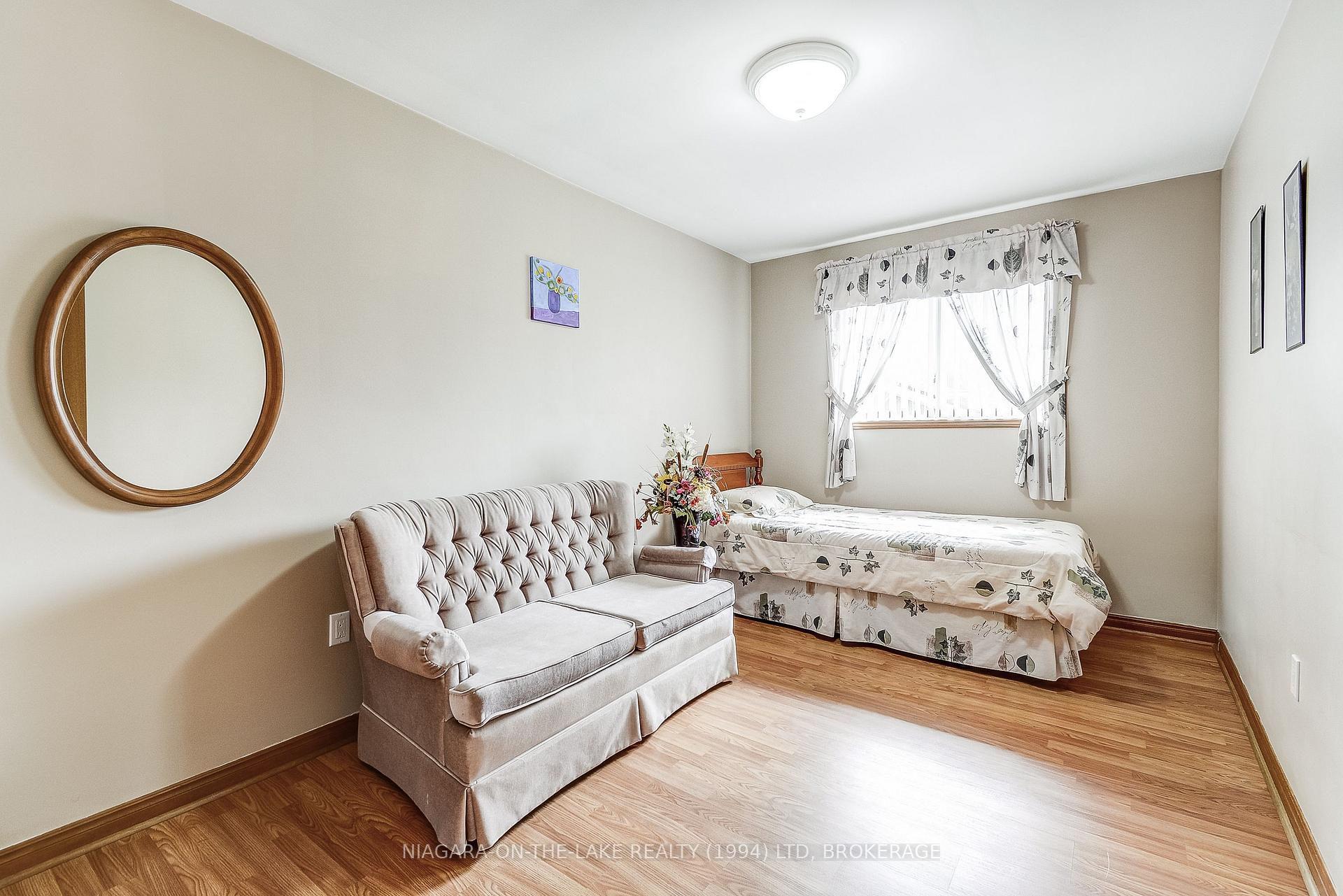 Photo 12 of 11 Bullocks Corners, St. Catharines, Bunting/Linwell — HOMEH