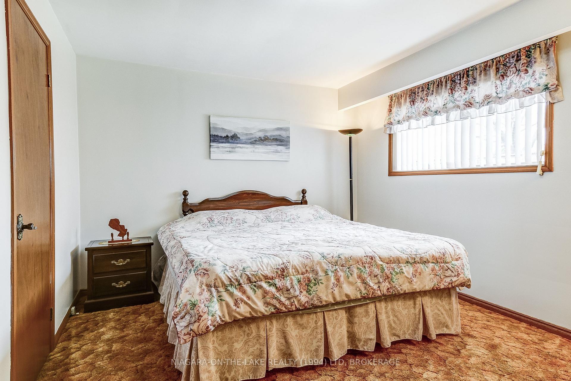Photo 16 of 11 Bullocks Corners, St. Catharines, Bunting/Linwell — HOMEH