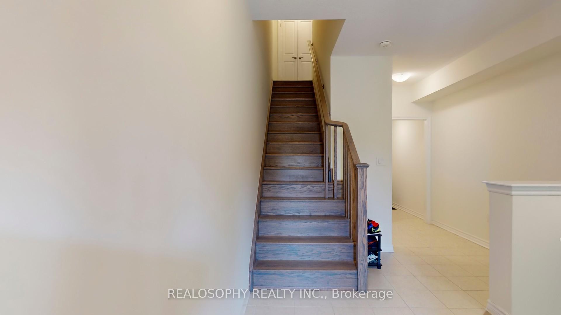 Photo 7 of Unit 211, 1034 Reflection Place, Pickering, Rural Pickering — HOMEH