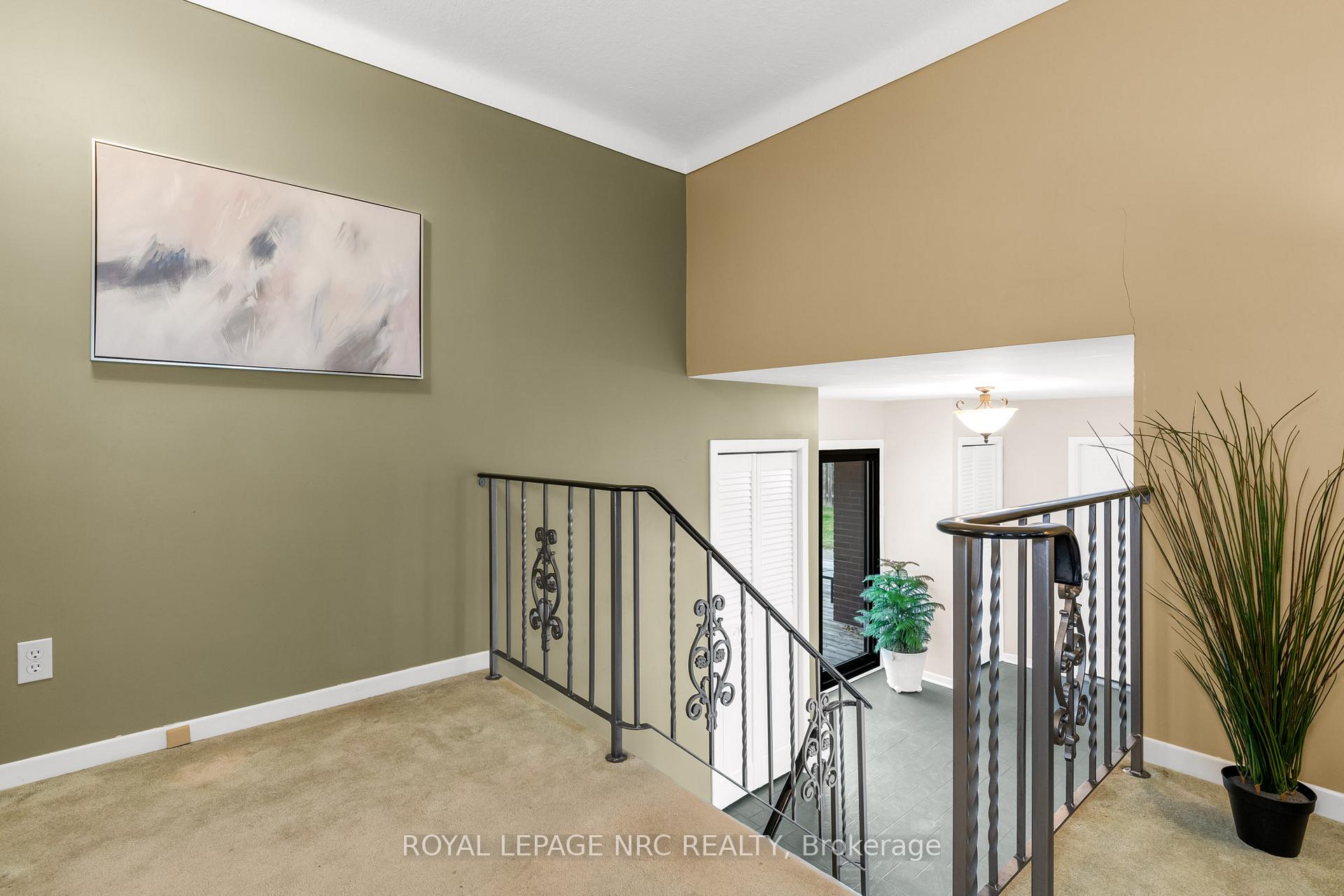 Photo 13 of 3 Pyramid Place, St. Catharines, Glendale/Glenridge — HOMEH