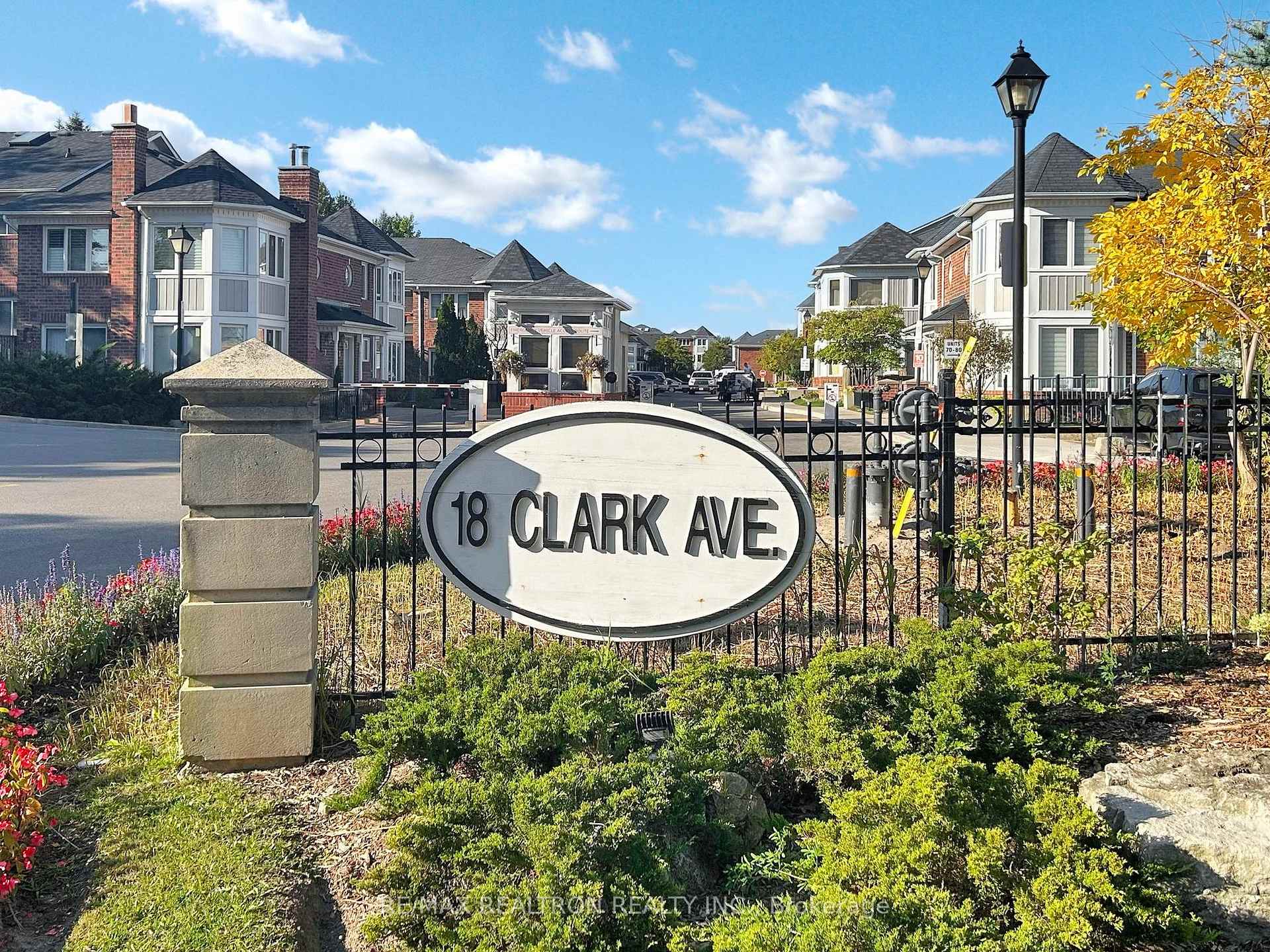 Photo 1 of Unit 144, 18 Clark Avenue W, Vaughan, Crestwood-Springfarm-Yorkhill — HOMEH