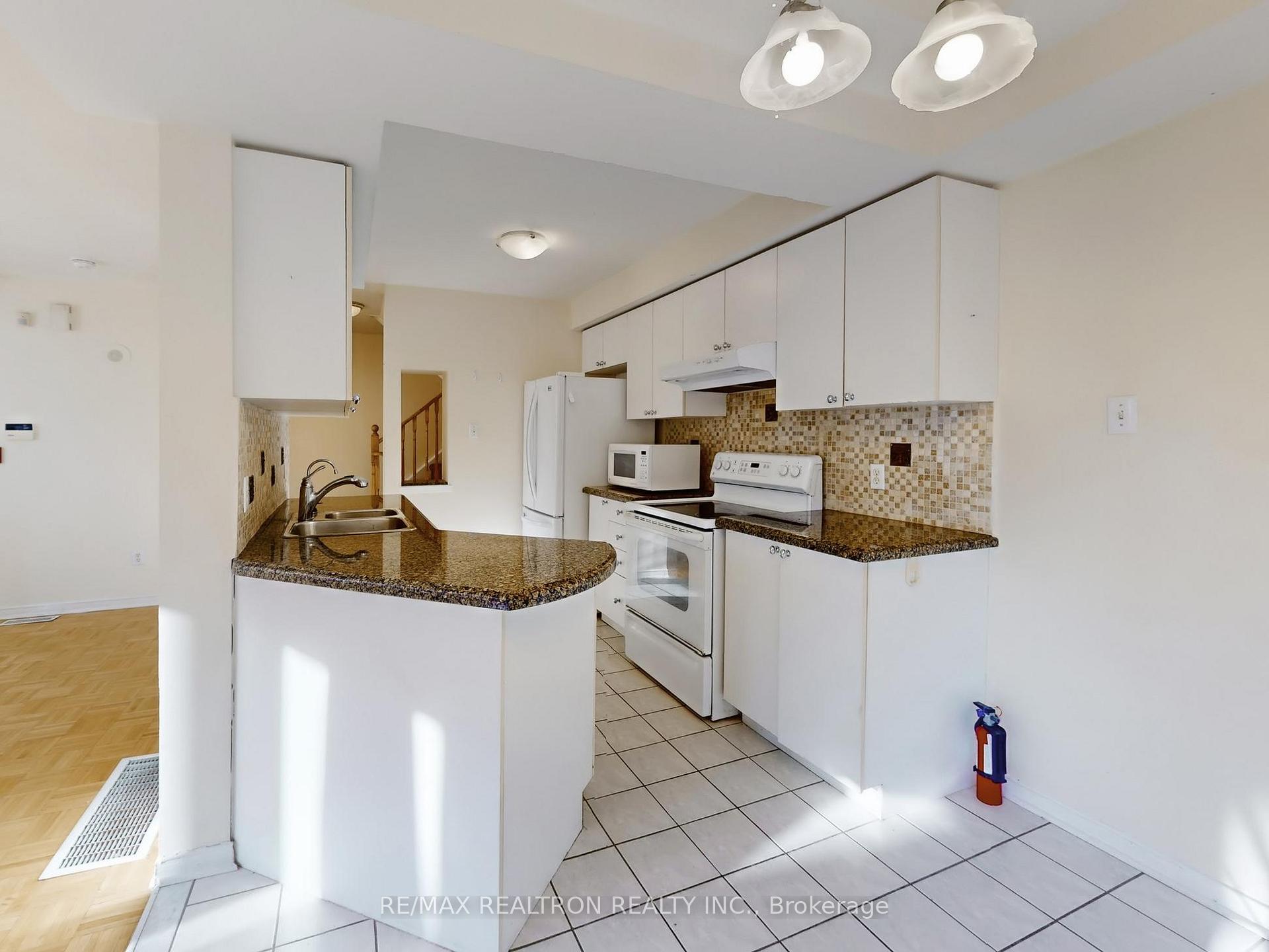 Photo 14 of Unit 144, 18 Clark Avenue W, Vaughan, Crestwood-Springfarm-Yorkhill — HOMEH