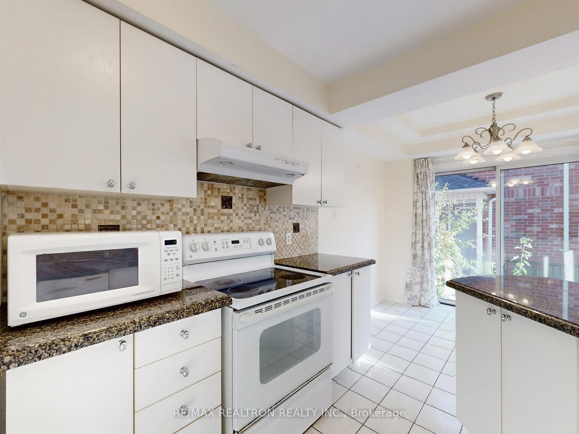 Photo 17 of Unit 144, 18 Clark Avenue W, Vaughan, Crestwood-Springfarm-Yorkhill — HOMEH