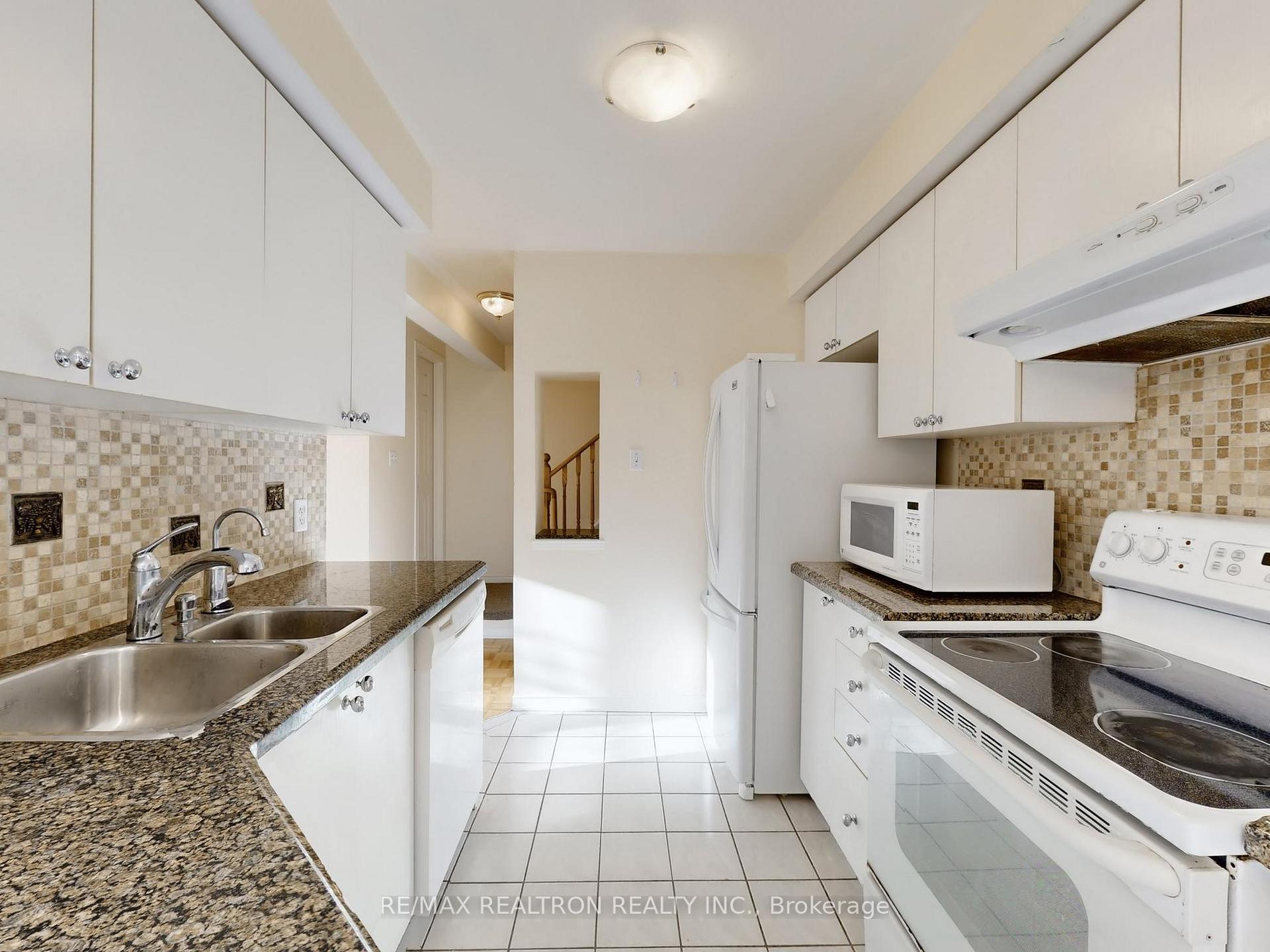Photo 19 of Unit 144, 18 Clark Avenue W, Vaughan, Crestwood-Springfarm-Yorkhill — HOMEH