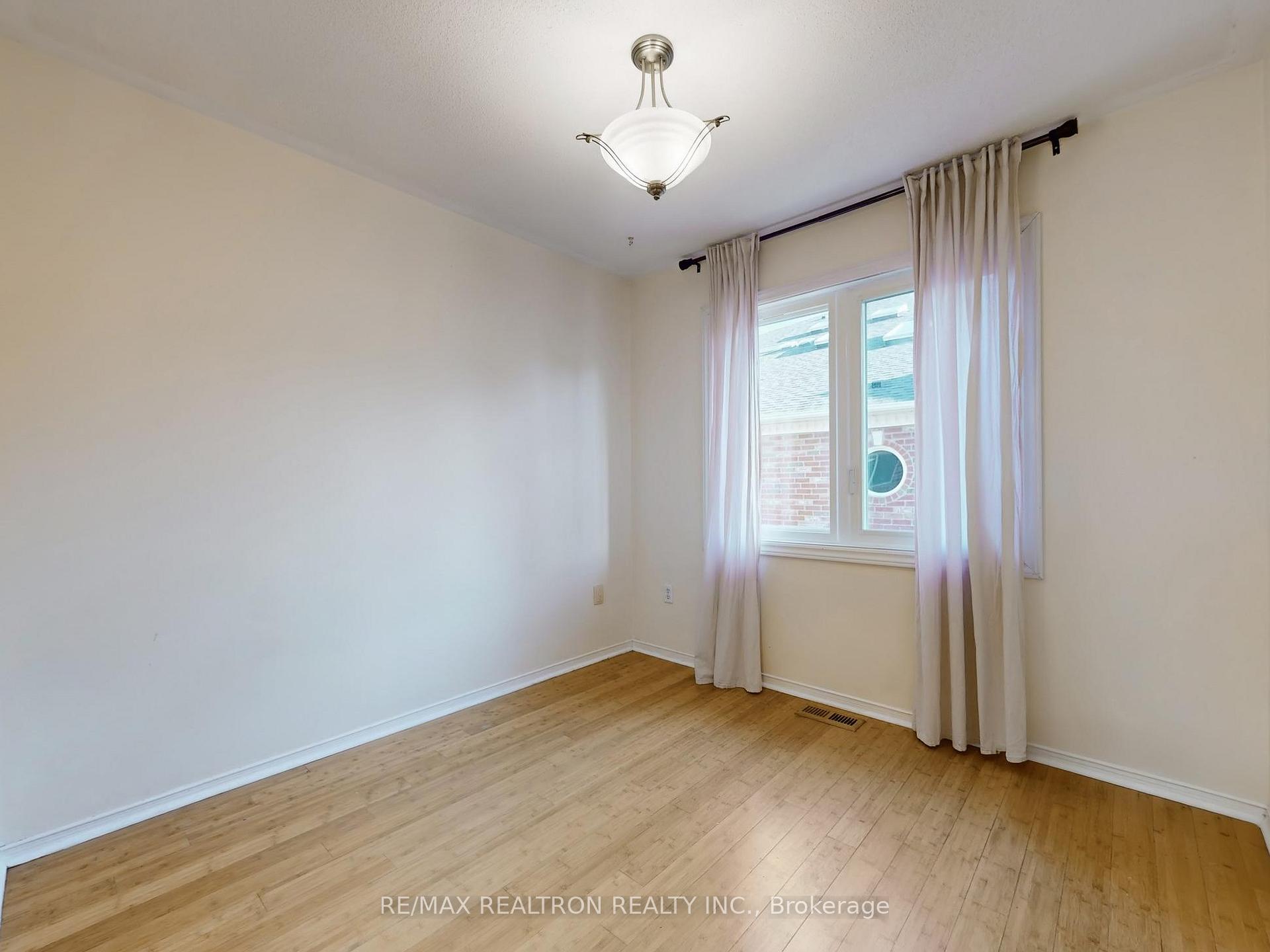 Photo 25 of Unit 144, 18 Clark Avenue W, Vaughan, Crestwood-Springfarm-Yorkhill — HOMEH