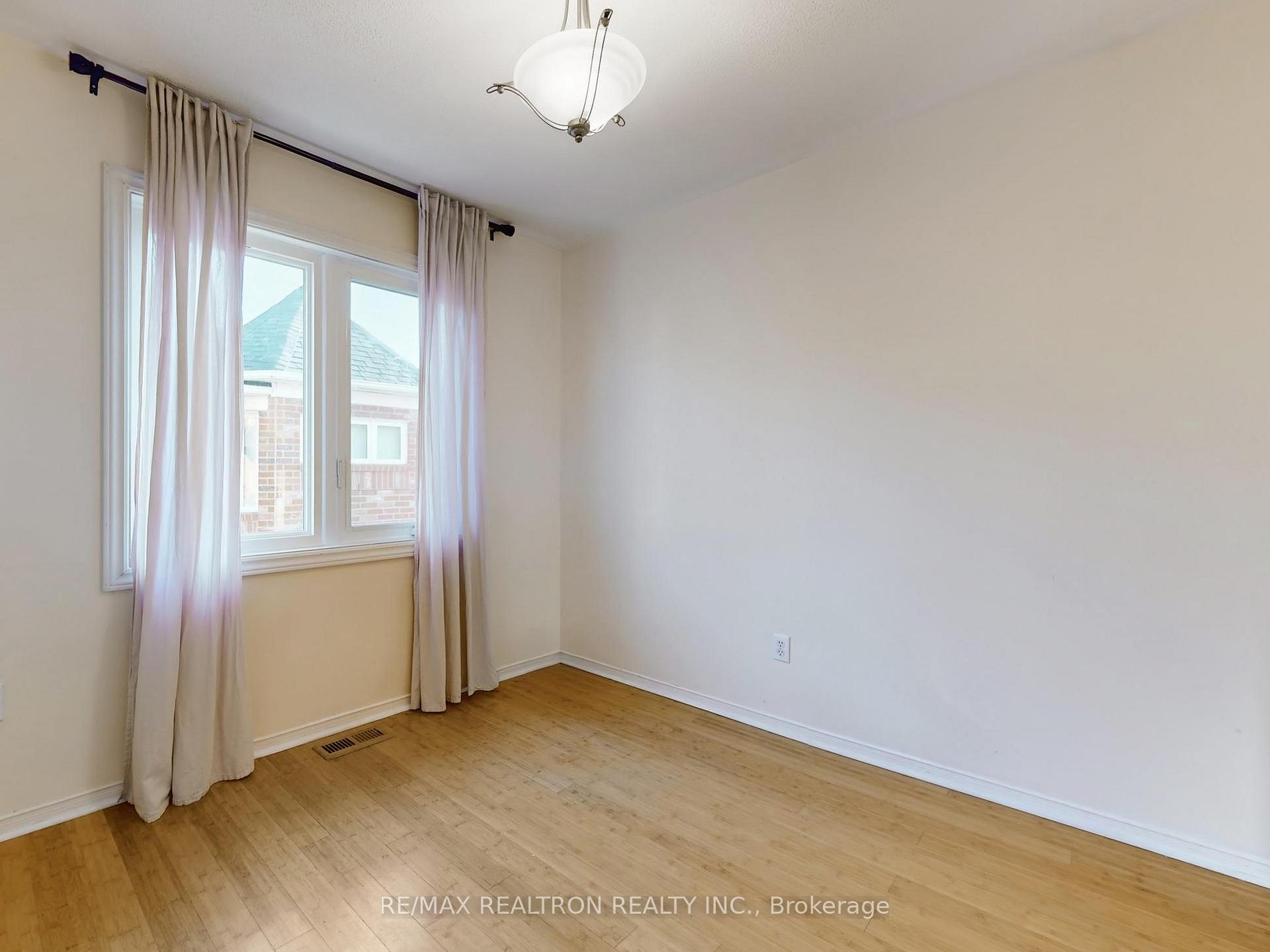 Photo 26 of Unit 144, 18 Clark Avenue W, Vaughan, Crestwood-Springfarm-Yorkhill — HOMEH