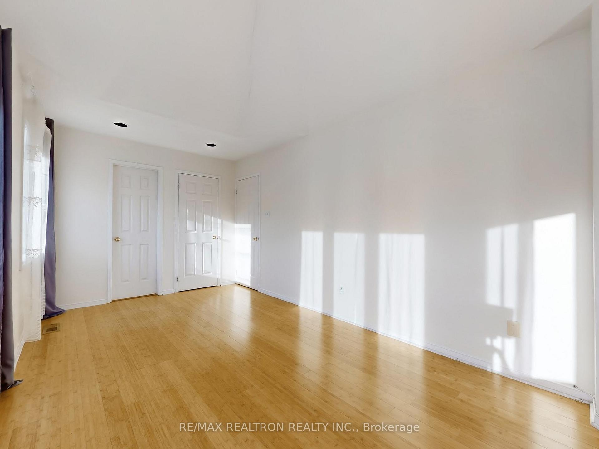 Photo 31 of Unit 144, 18 Clark Avenue W, Vaughan, Crestwood-Springfarm-Yorkhill — HOMEH