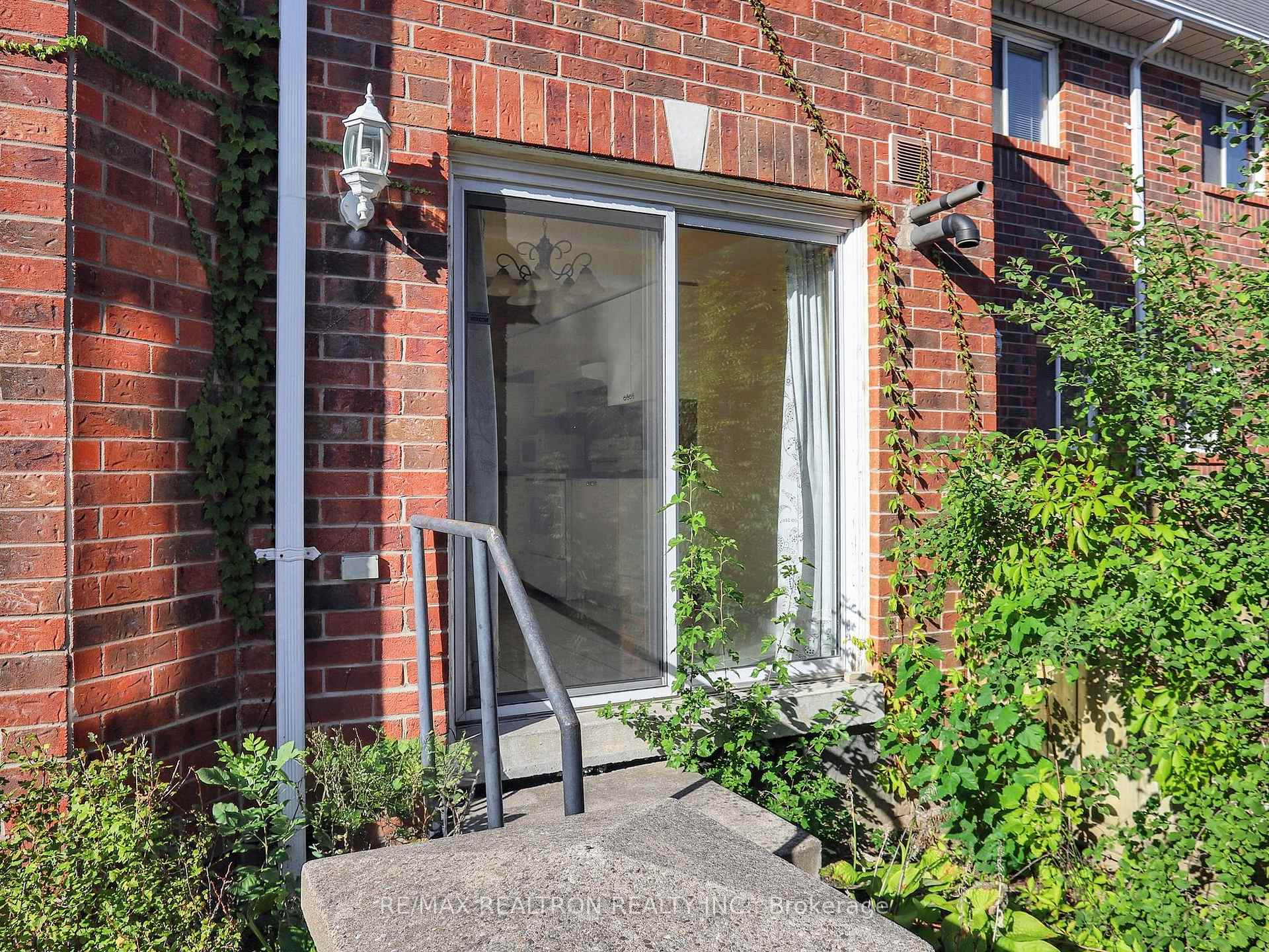 Photo 42 of Unit 144, 18 Clark Avenue W, Vaughan, Crestwood-Springfarm-Yorkhill — HOMEH