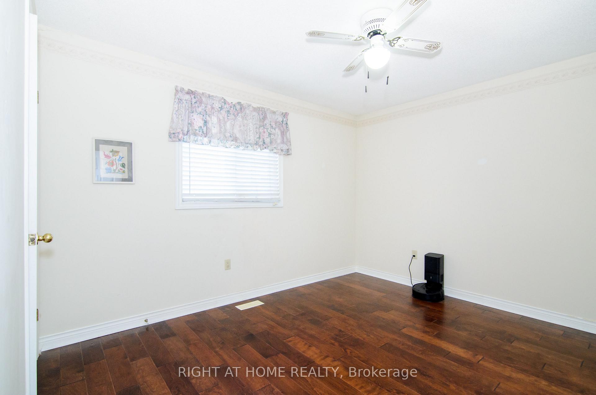 Photo 13 of 1321 Baseline Road, Hamilton, Winona Park — HOMEH