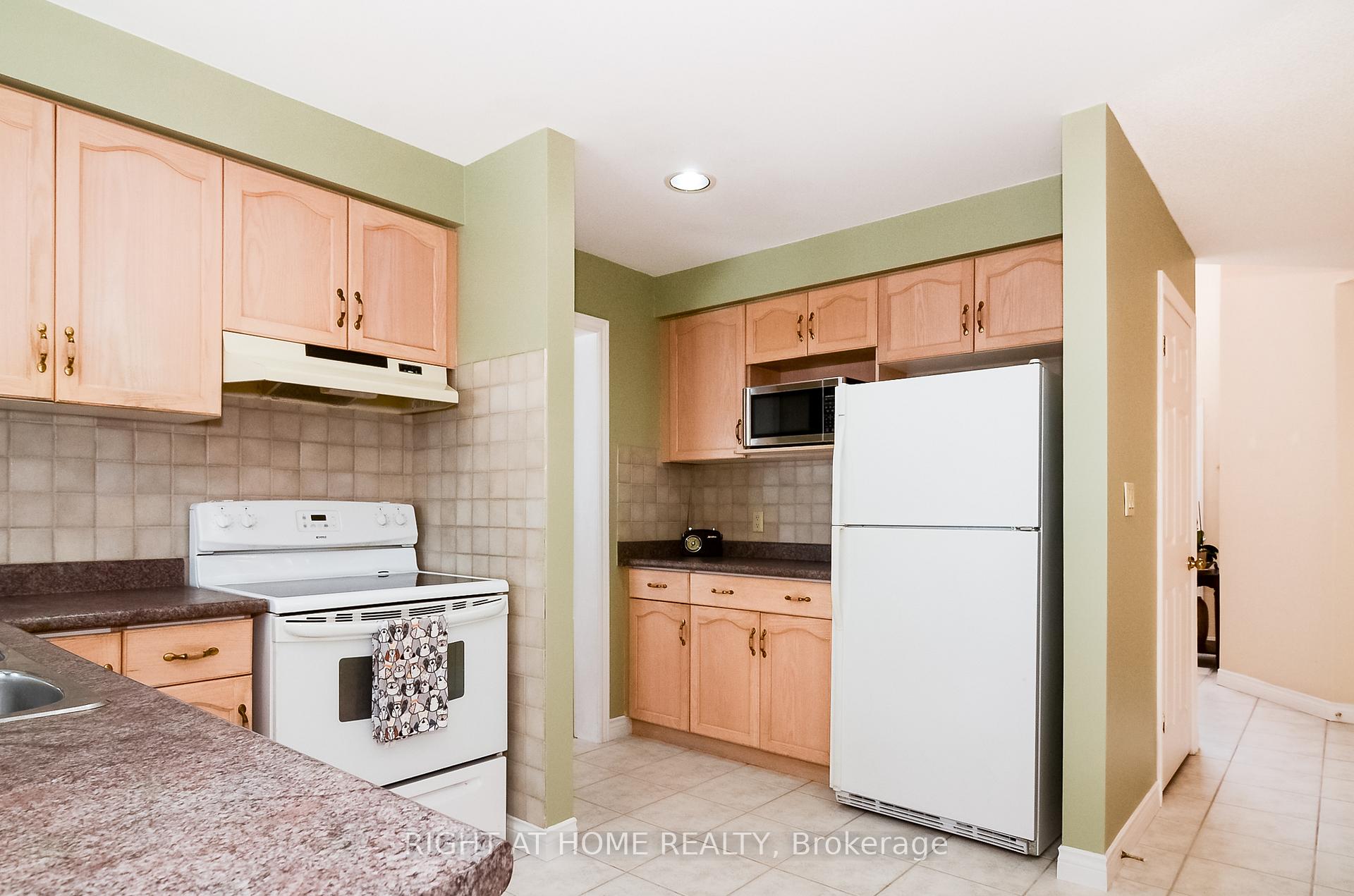 Photo 26 of 1321 Baseline Road, Hamilton, Winona Park — HOMEH
