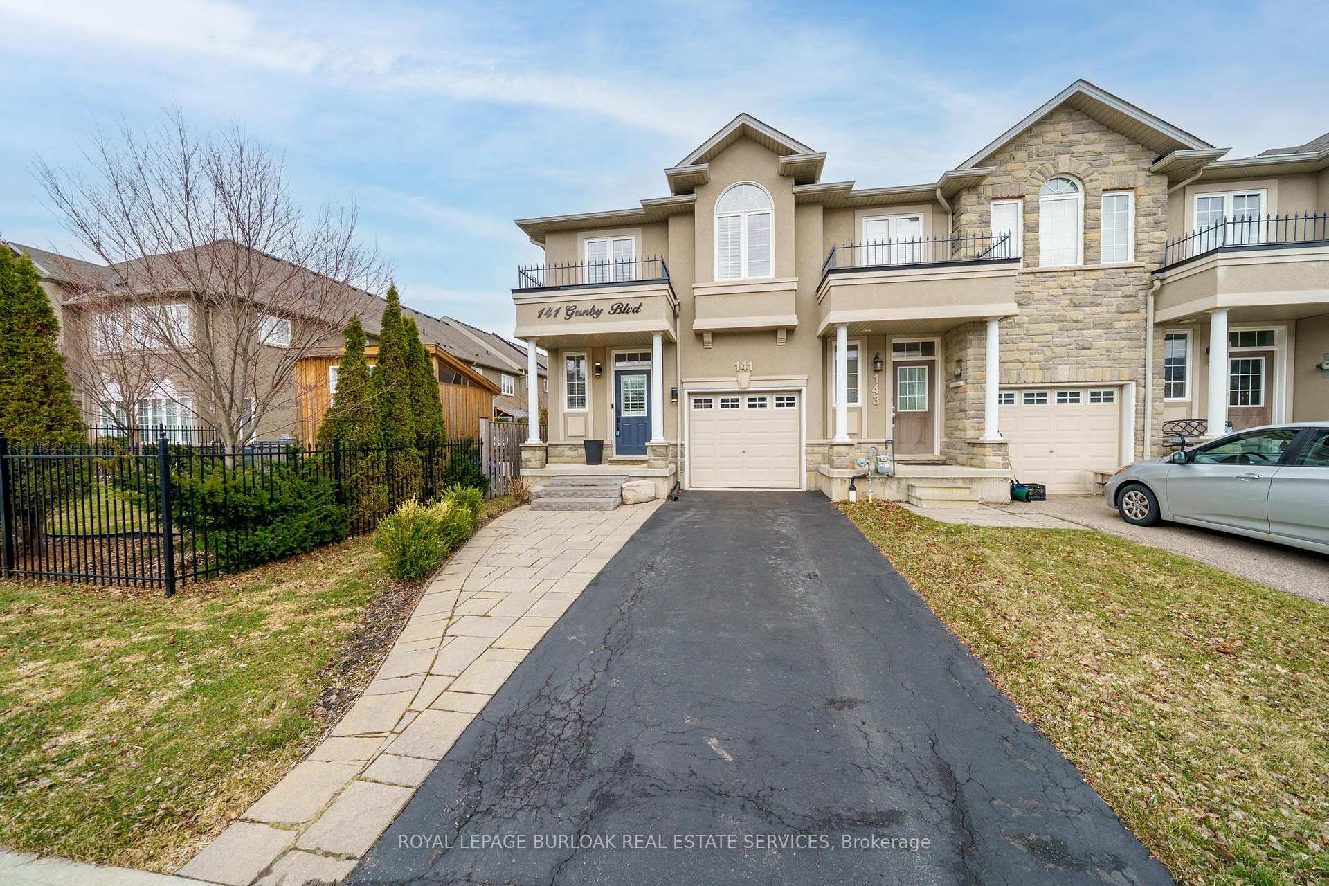 Photo 2 of 141 Gunby Boulevard, Hamilton, Waterdown — HOMEH