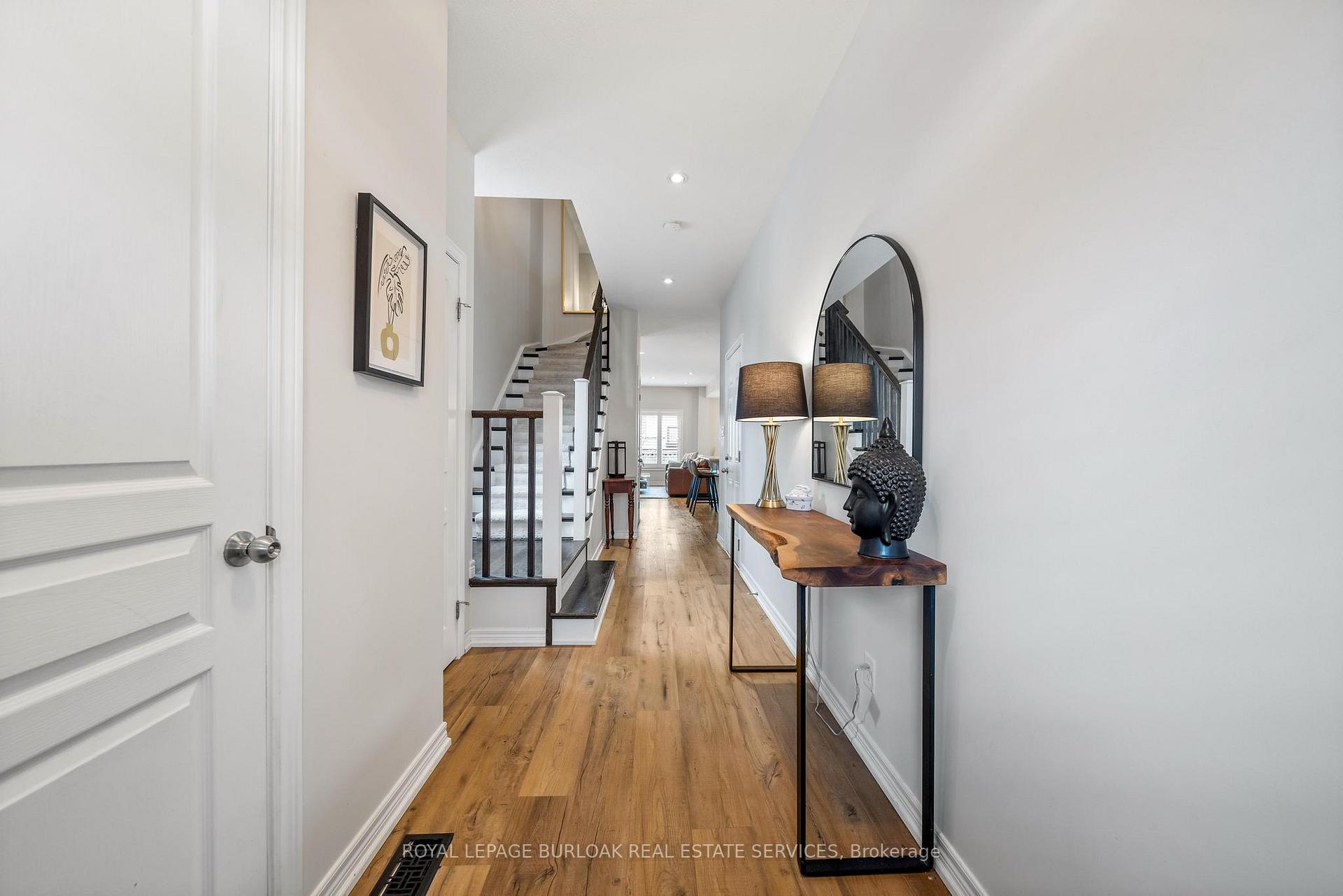 Photo 4 of 141 Gunby Boulevard, Hamilton, Waterdown — HOMEH