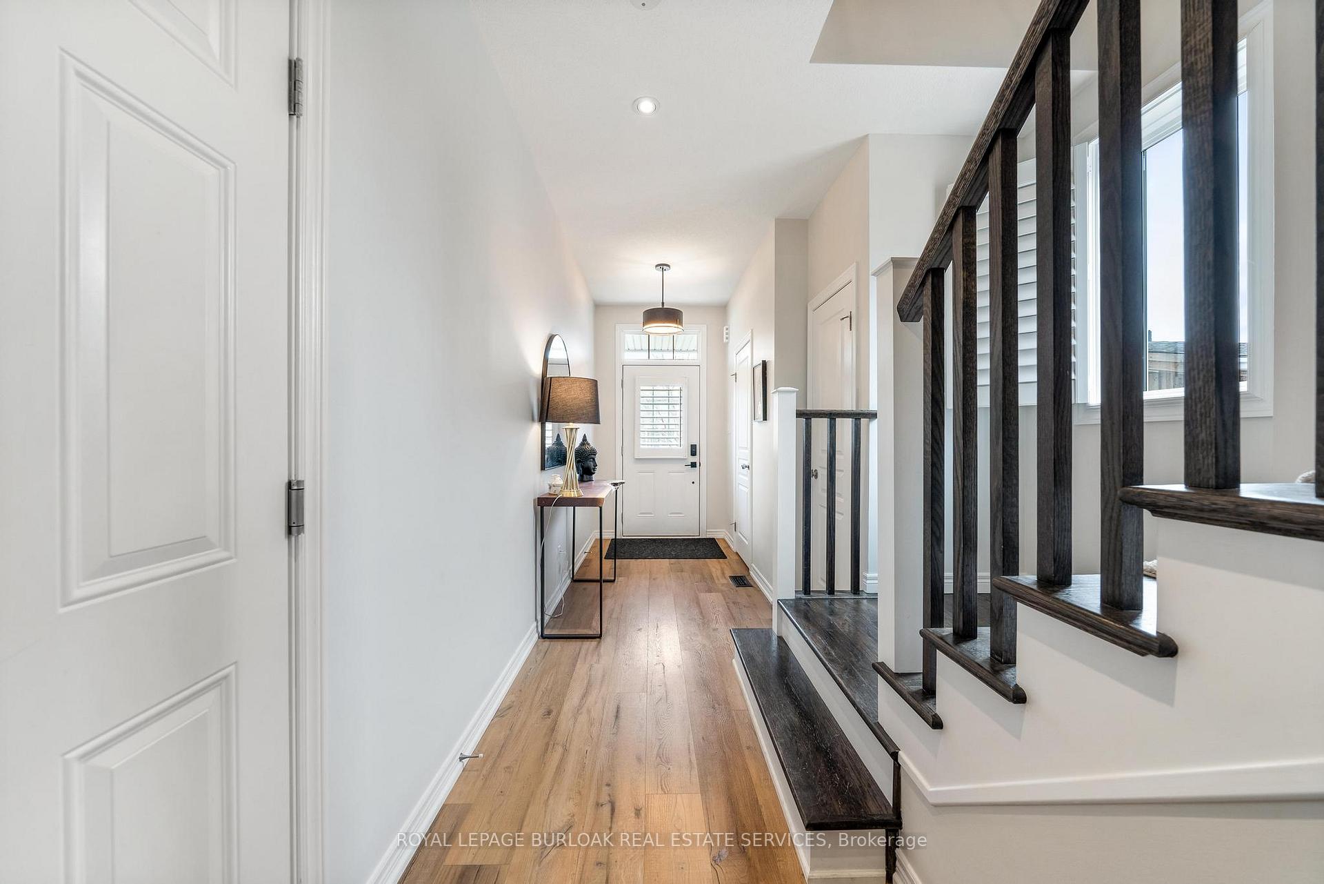 Photo 5 of 141 Gunby Boulevard, Hamilton, Waterdown — HOMEH