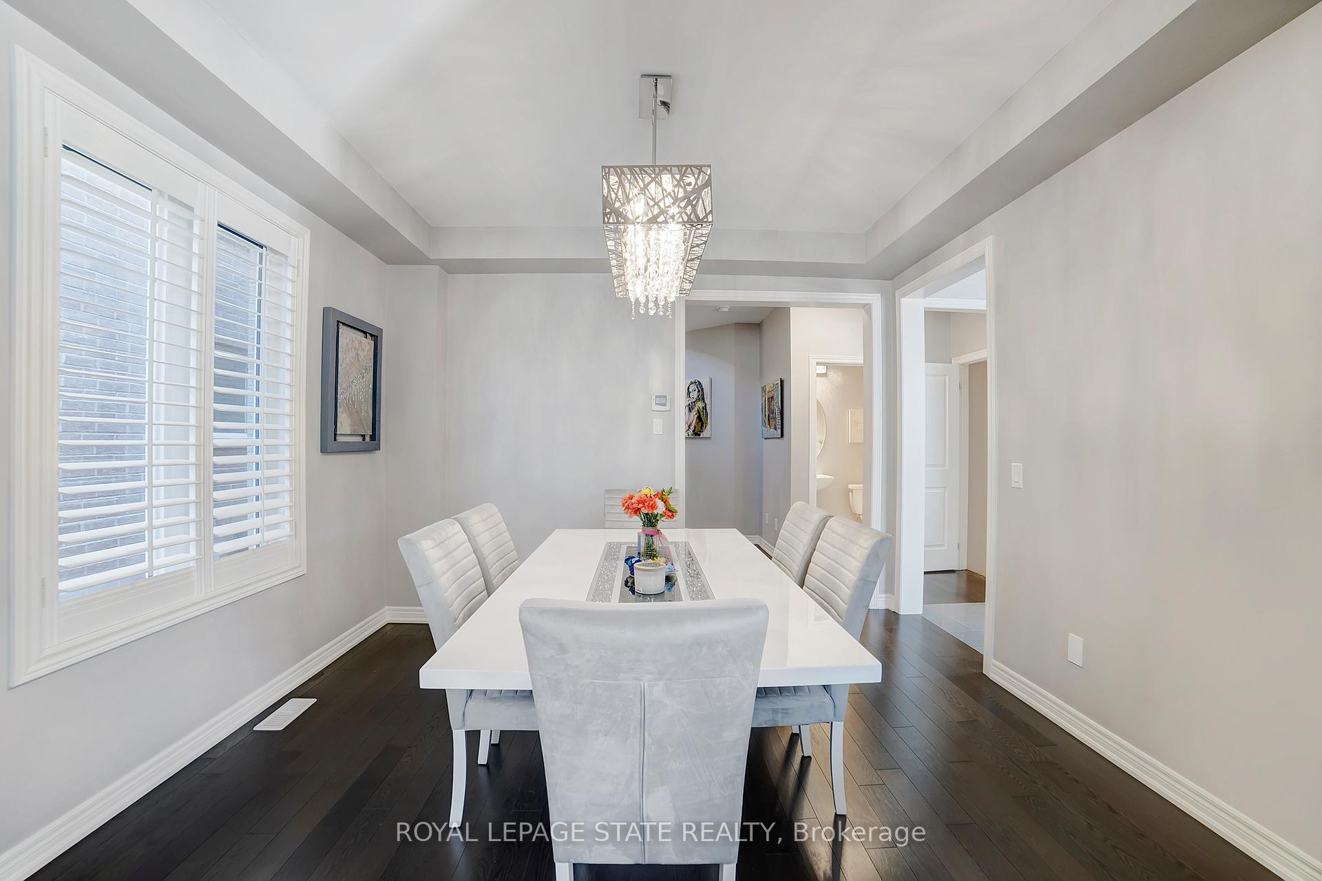 Photo 8 of 51 Narbonne Crescent, Hamilton, Stoney Creek Mountain — HOMEH