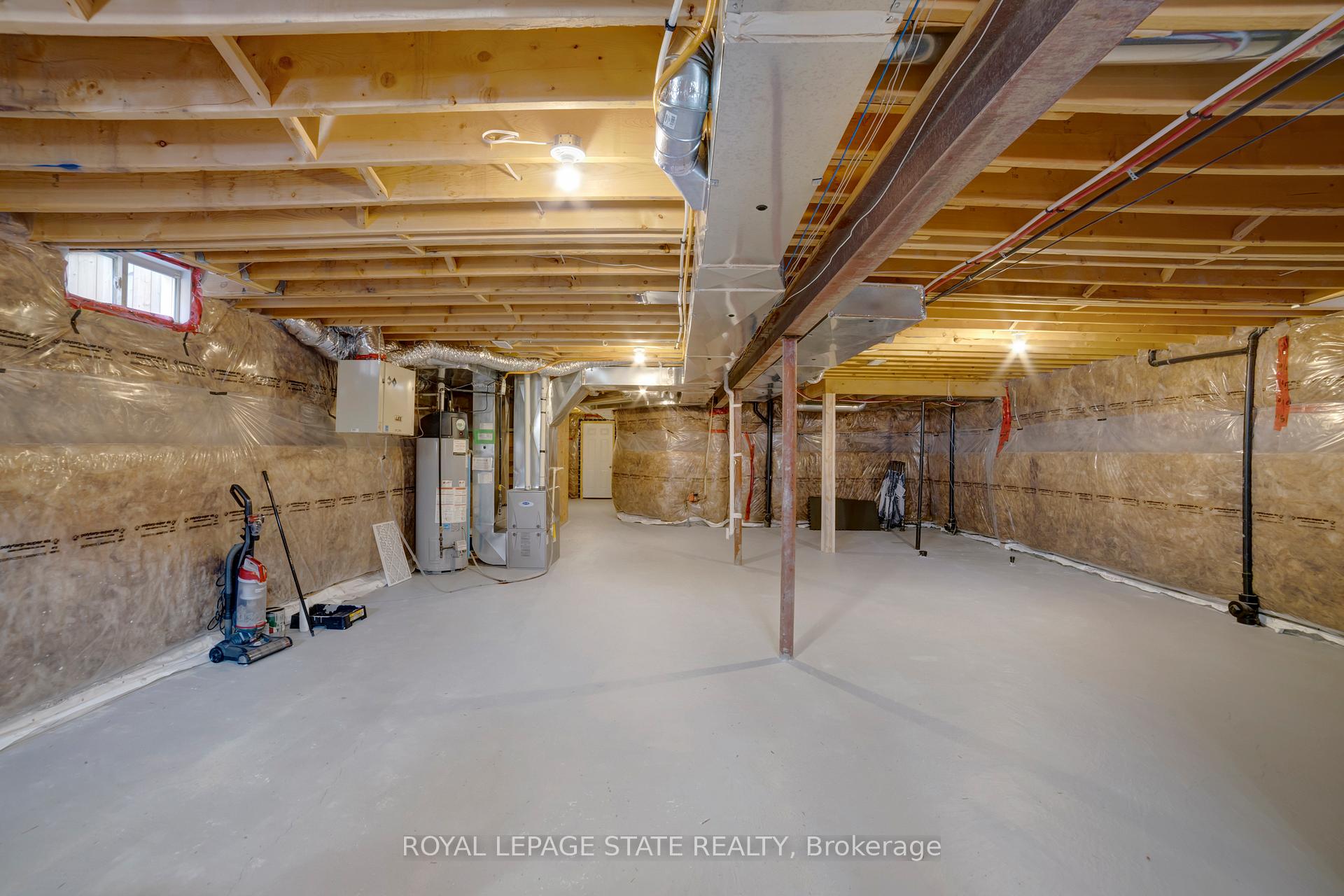 Photo 22 of 51 Narbonne Crescent, Hamilton, Stoney Creek Mountain — HOMEH