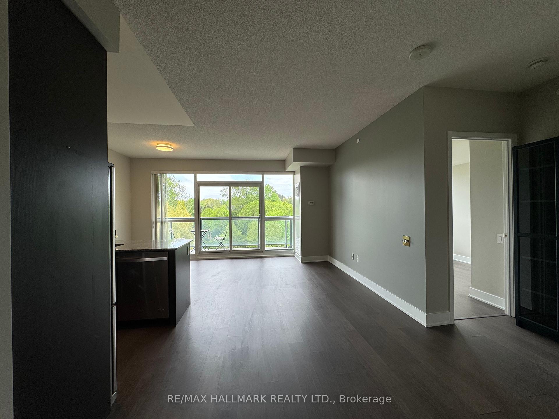 Photo 3 of Unit 442, 7608 Yonge Street S, Vaughan, Crestwood-Springfarm-Yorkhill — HOMEH