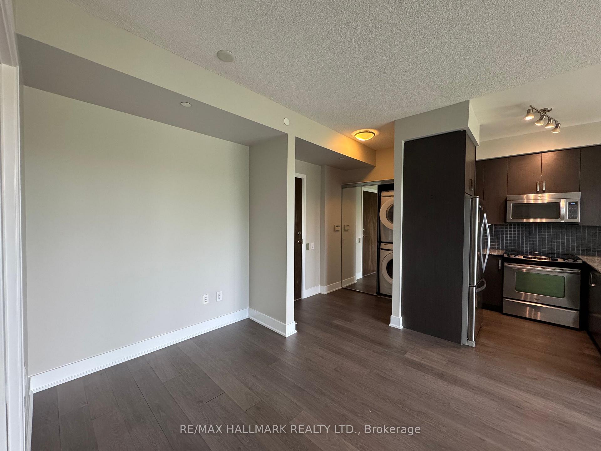 Photo 7 of Unit 442, 7608 Yonge Street S, Vaughan, Crestwood-Springfarm-Yorkhill — HOMEH