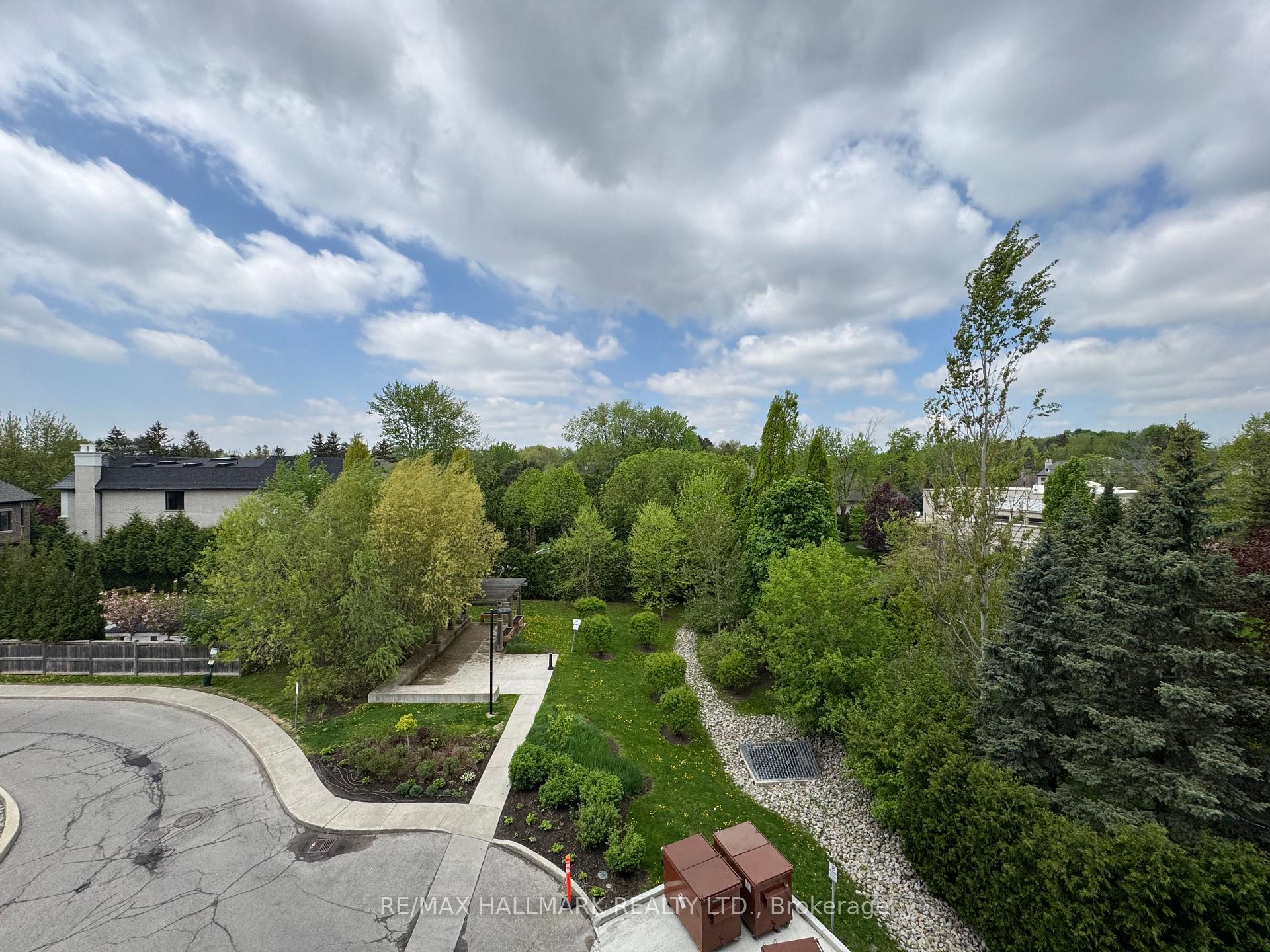 Photo 16 of Unit 442, 7608 Yonge Street S, Vaughan, Crestwood-Springfarm-Yorkhill — HOMEH