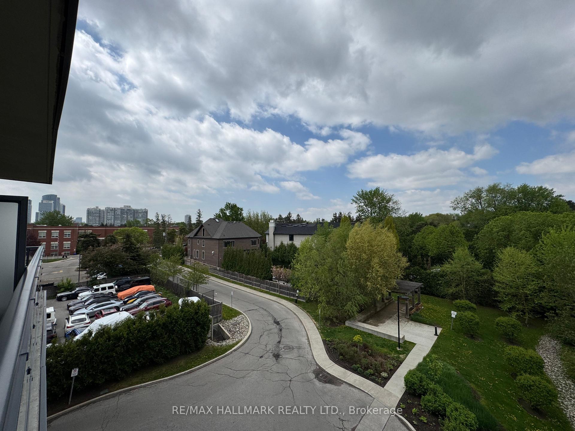 Photo 18 of Unit 442, 7608 Yonge Street S, Vaughan, Crestwood-Springfarm-Yorkhill — HOMEH