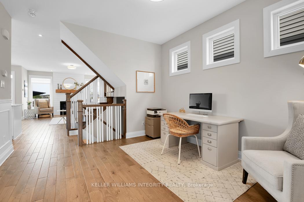 Photo 3 of 828 Carnelian Crescent, Ottawa, Riverside South/Gloucester Glen — HOMEH