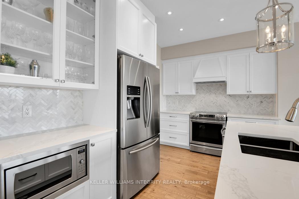 Photo 8 of 828 Carnelian Crescent, Ottawa, Riverside South/Gloucester Glen — HOMEH