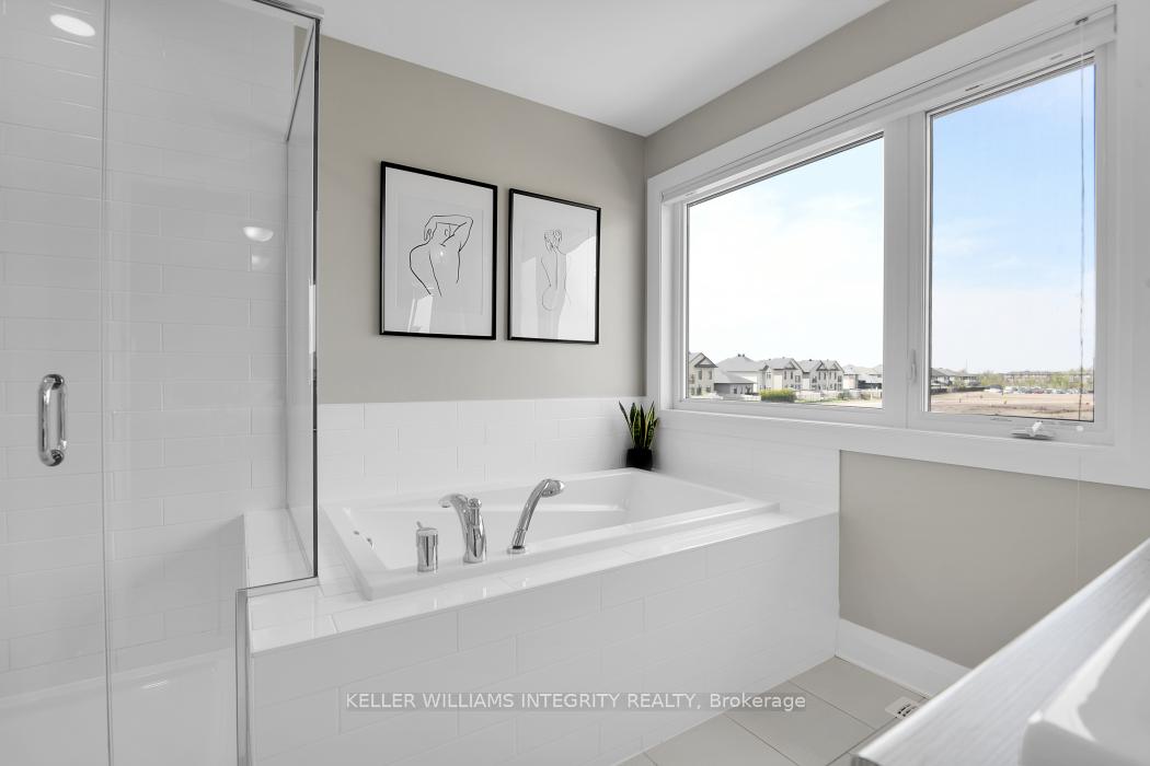 Photo 17 of 828 Carnelian Crescent, Ottawa, Riverside South/Gloucester Glen — HOMEH