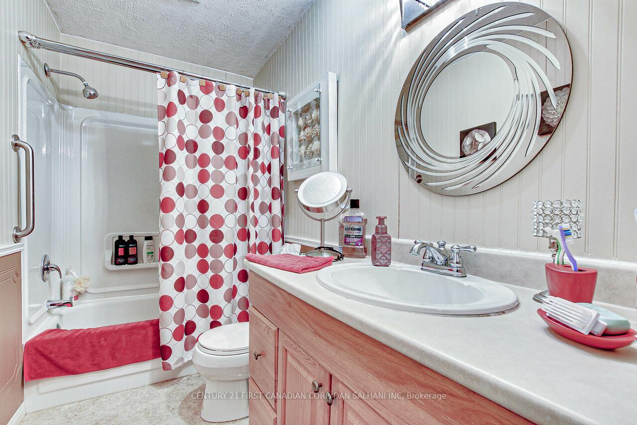 Photo 18 of 37 Wilson Avenue, St. Thomas — HOMEH