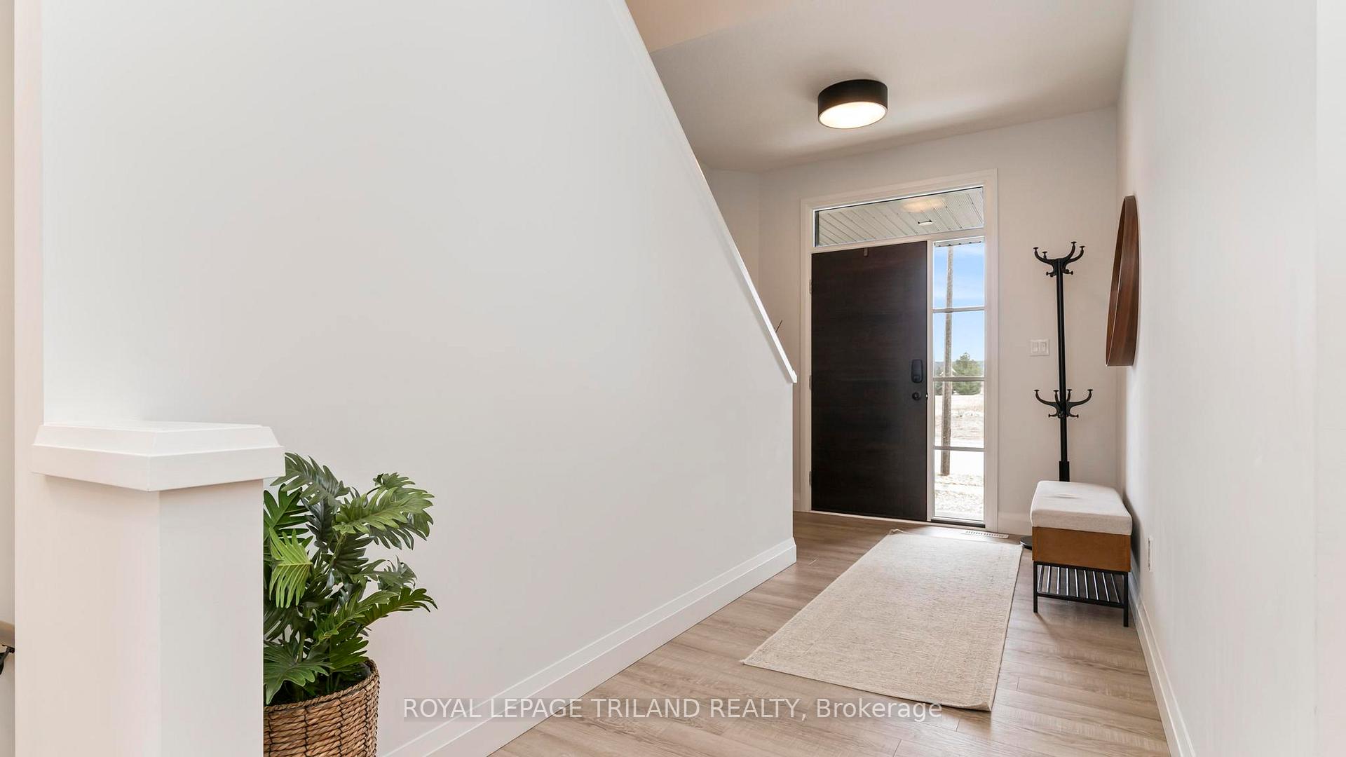 Photo 3 of 265 Renaissance Drive, St. Thomas — HOMEH